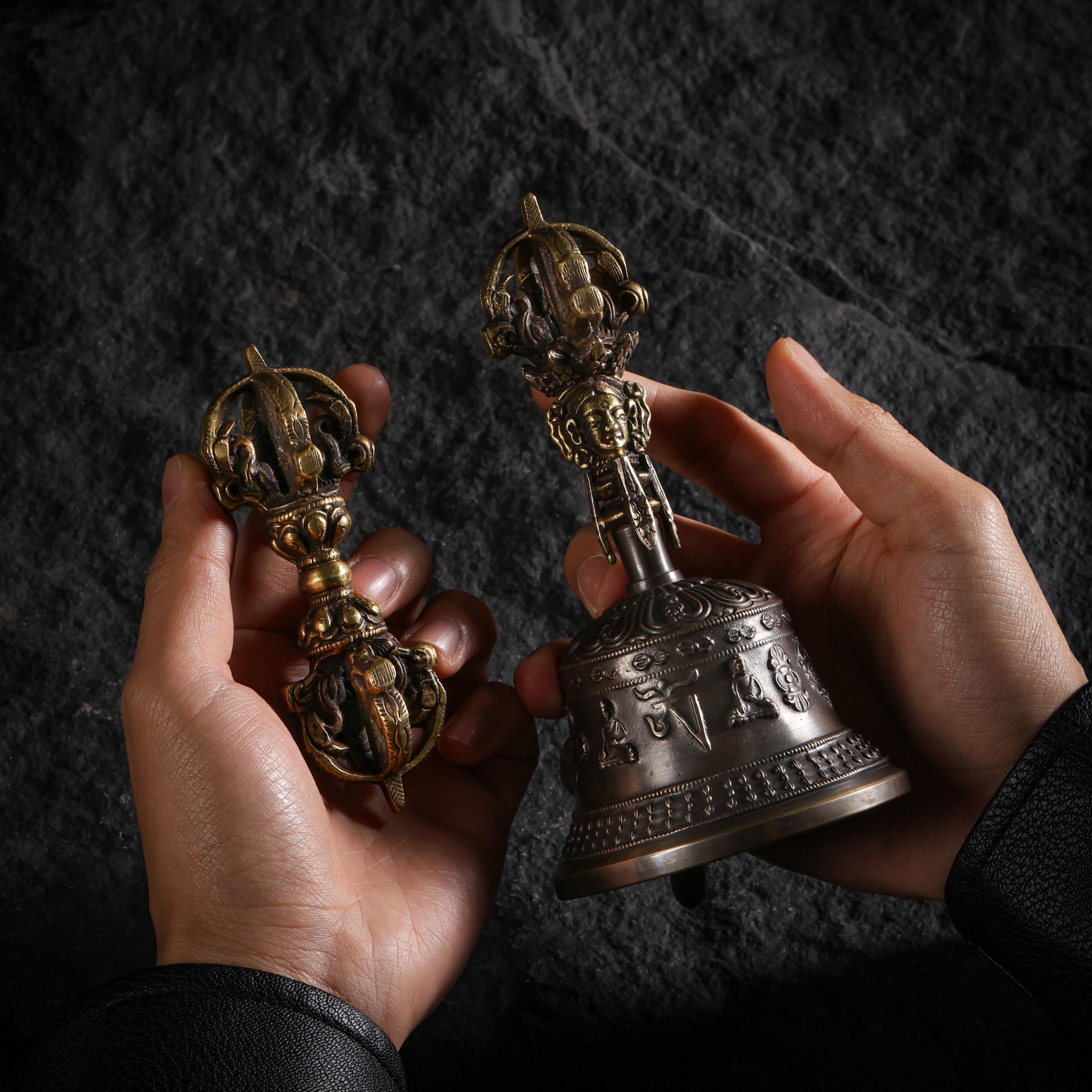 AURA DEER Tibetan Brass Bell and Vajra Set, Five-Prong Dorje, Altar Decor, Meditation Ritual