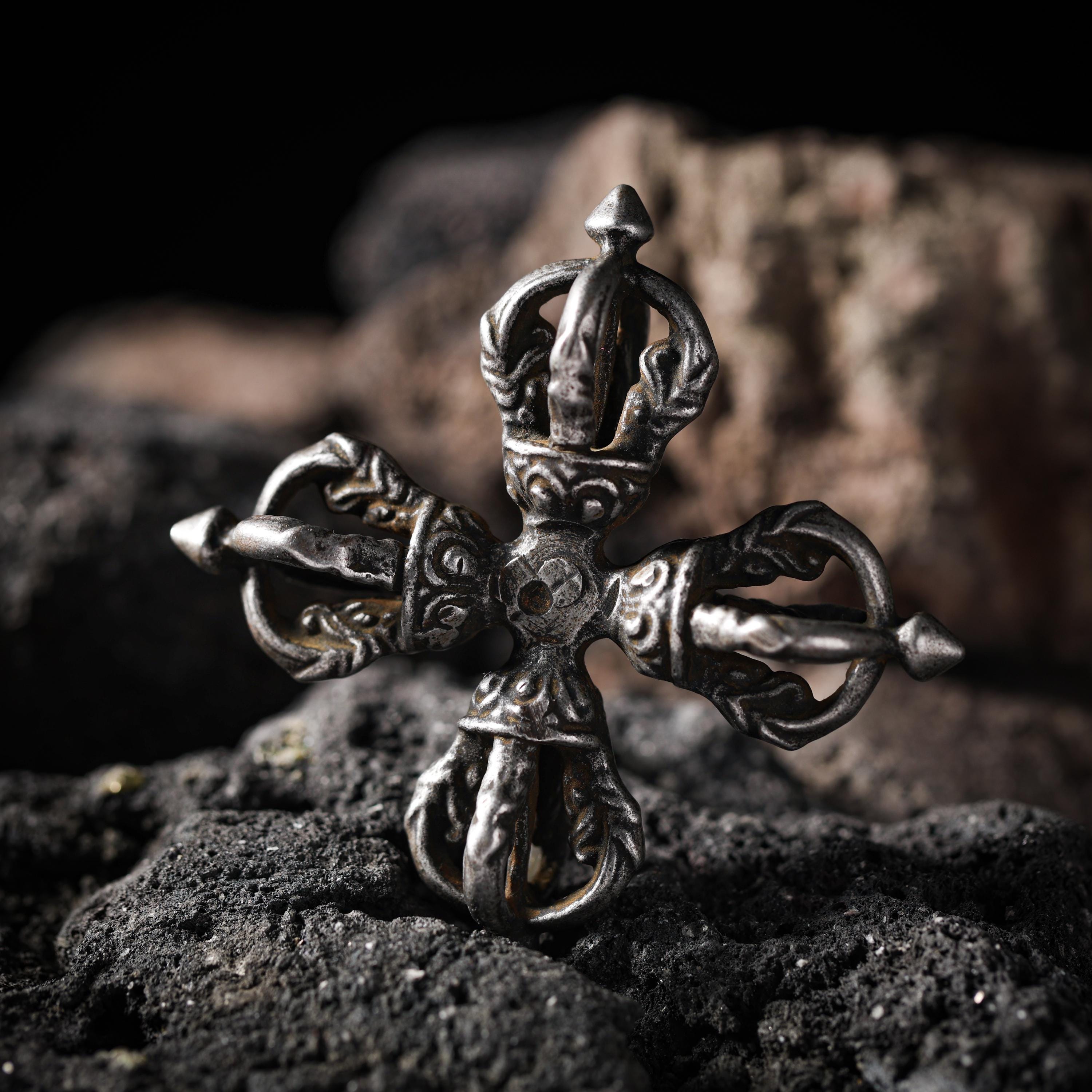 AURA DEER Tibetan Cross Vajra Decor, Double Dorje Altar Piece, Five-Prong Vishvavajra