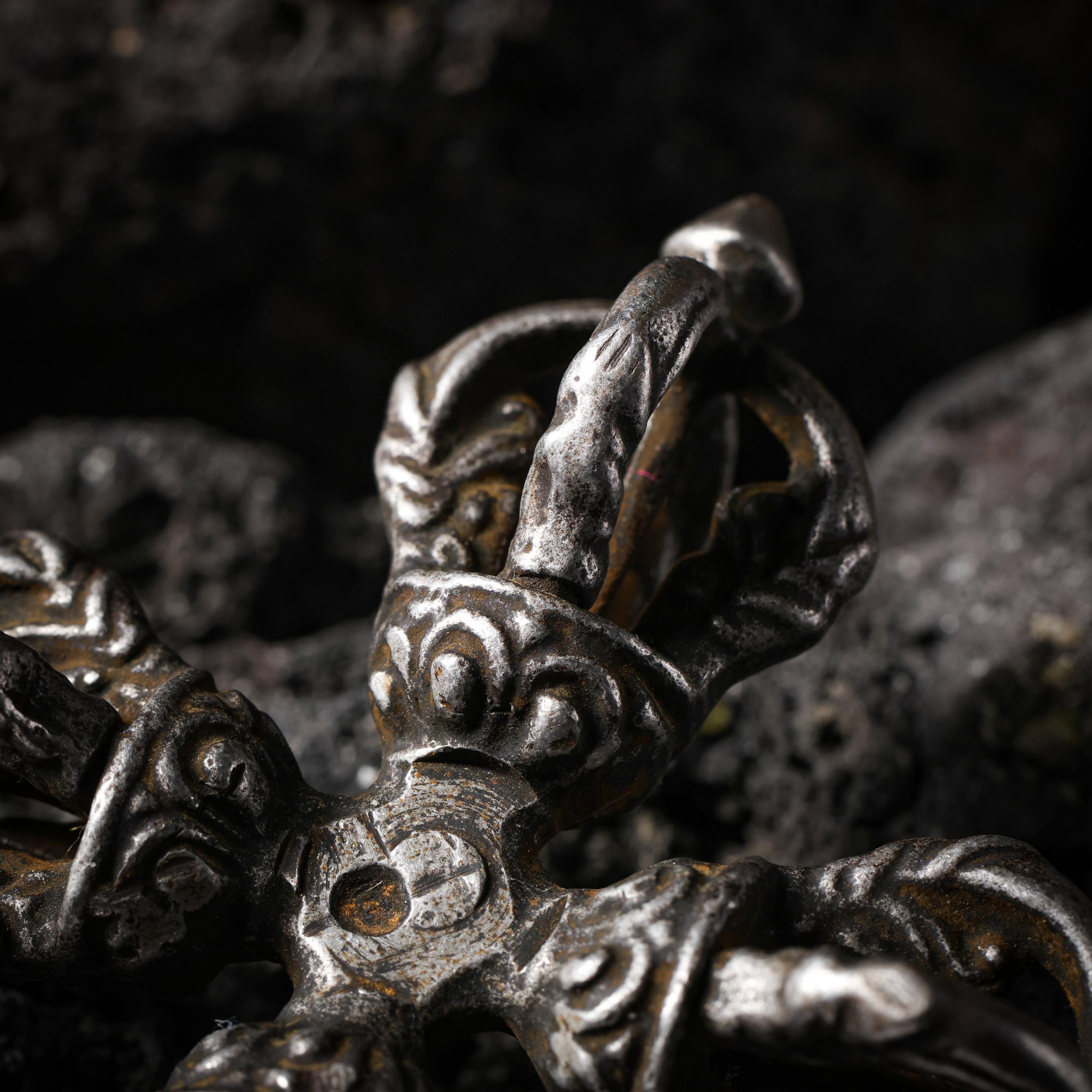 AURA DEER Tibetan Cross Vajra Decor, Double Dorje Altar Piece, Five-Prong Vishvavajra