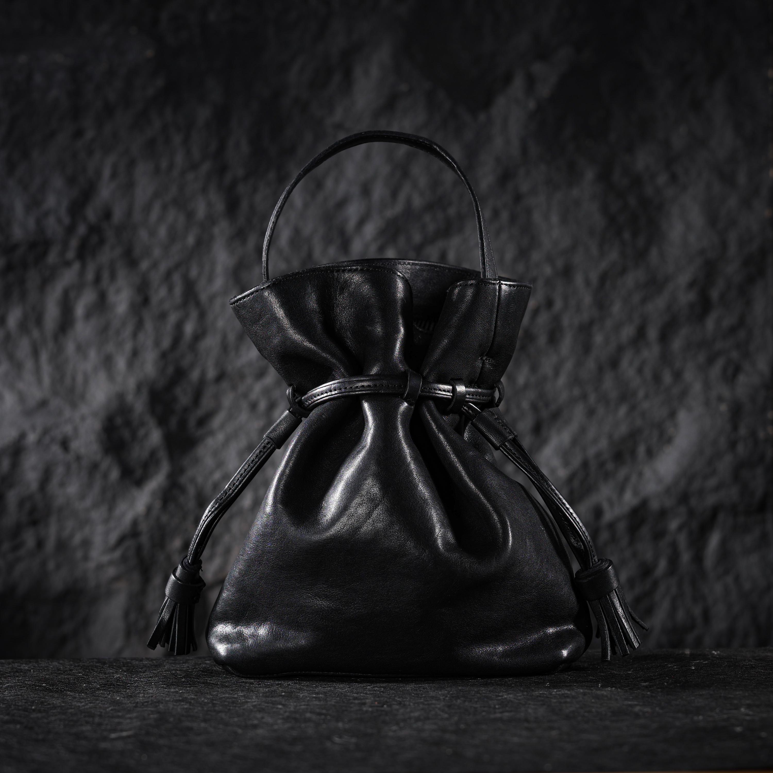 AURA DEER Leather Drawstring Pouch Veg-Tanned Cowhide Bag Minimalist Travel Pouch