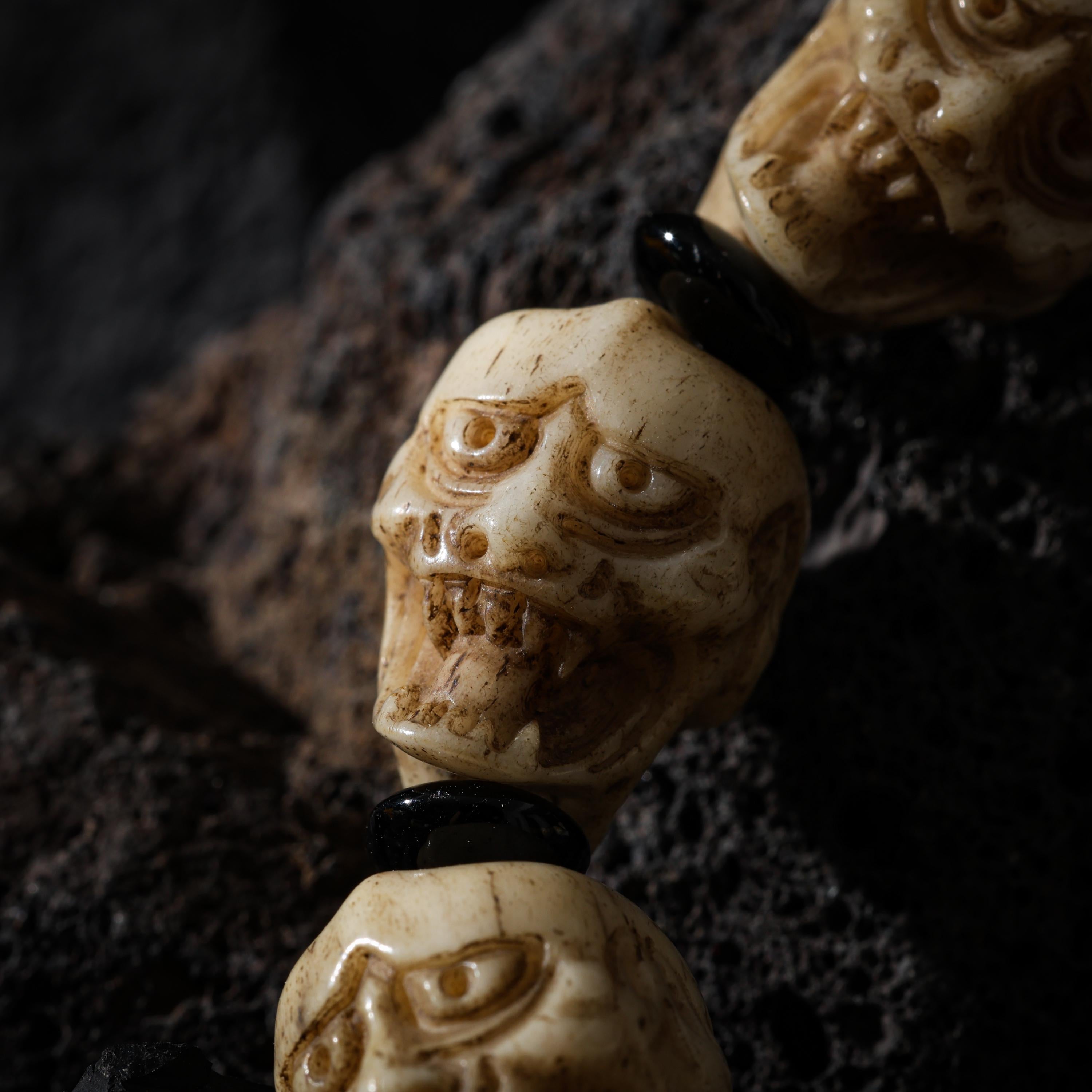 AURA DEER Yak Bone Double-Sided Skull Amulet Bracelet Protection Amulet