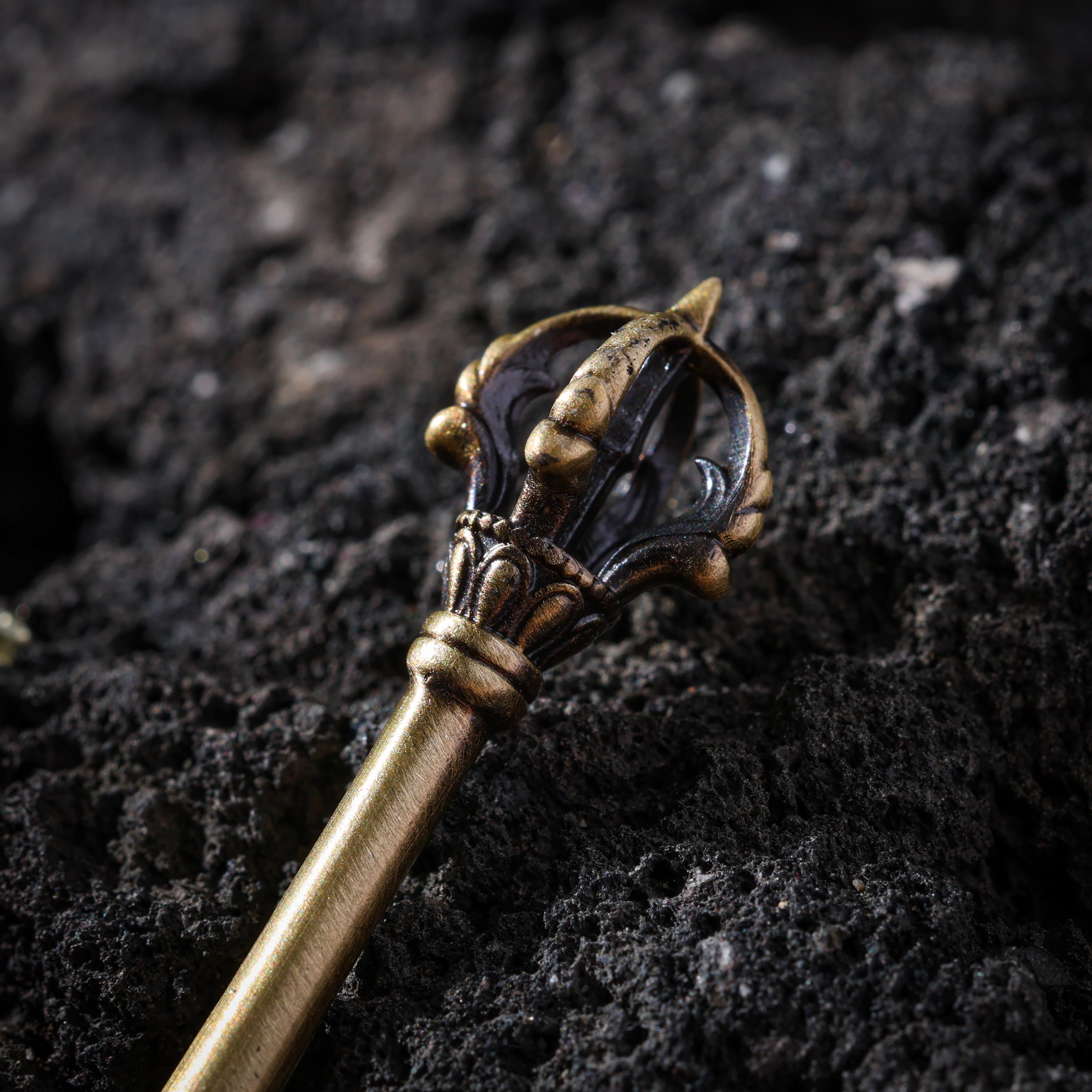 AURA DEER Tibetan Vajra Hammer Ritual Object Altar Piece Handheld Talisman