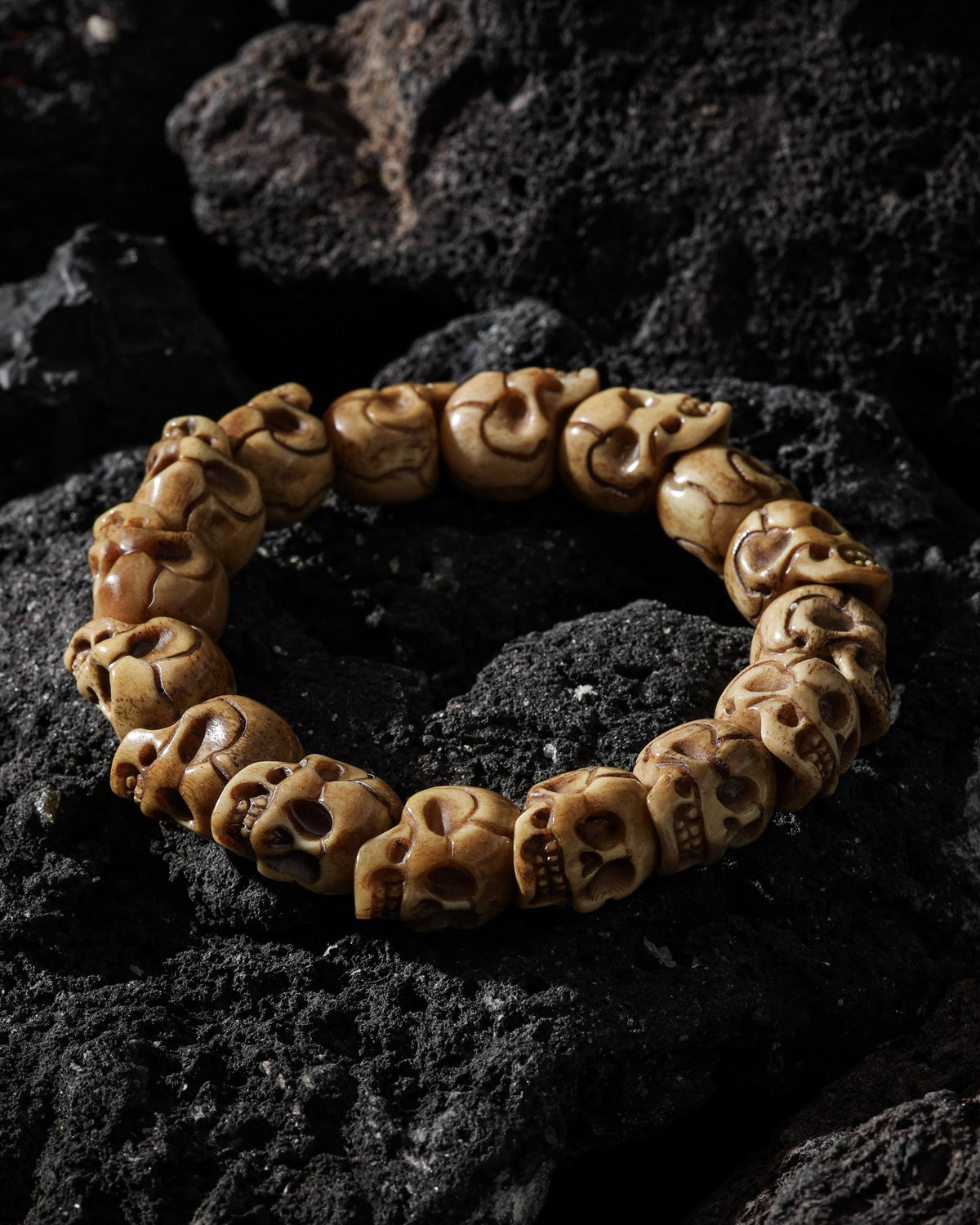 Pulsera de calavera de hueso de yak burdeos oscuro-15