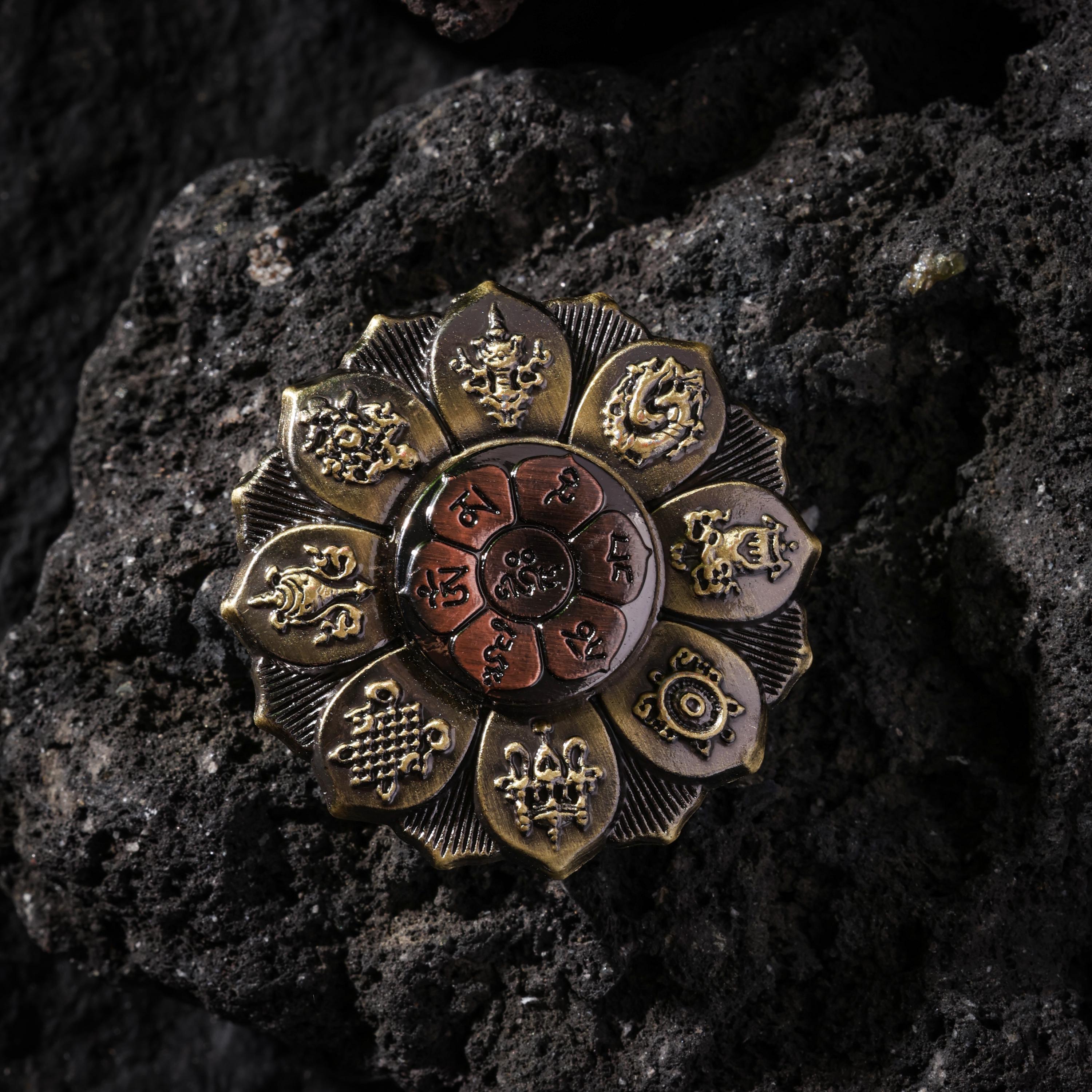 AURA DEER Finger Spinner Brass Lotus Wheel Eight Auspicious Symbols EDC Handheld Talisman