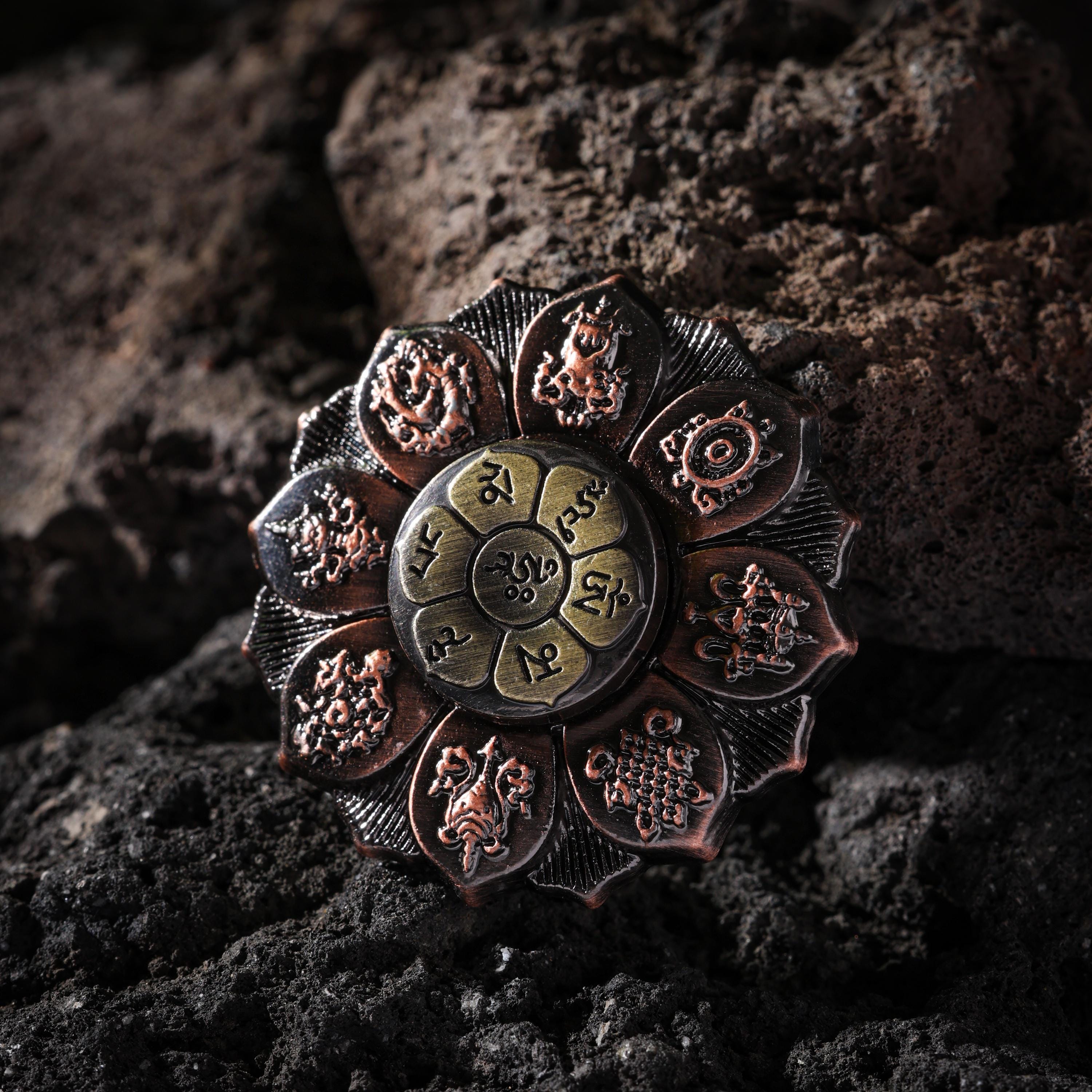 AURA DEER Finger Spinner Brass Lotus Wheel Eight Auspicious Symbols EDC Handheld Talisman