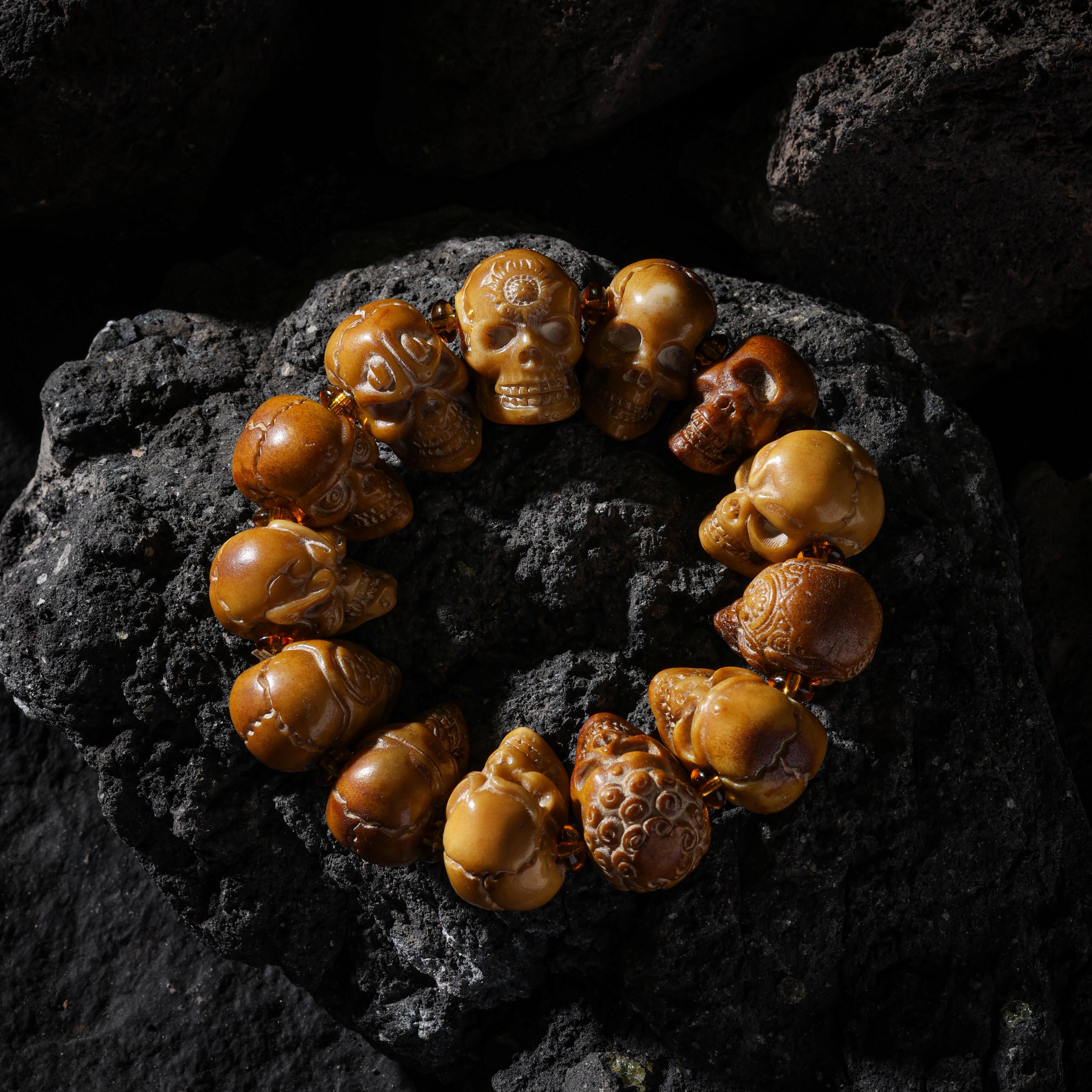 AURA DEER Chitipati Skull Yak Bone Bracelet Hand-Carved 13 Beads 23mm