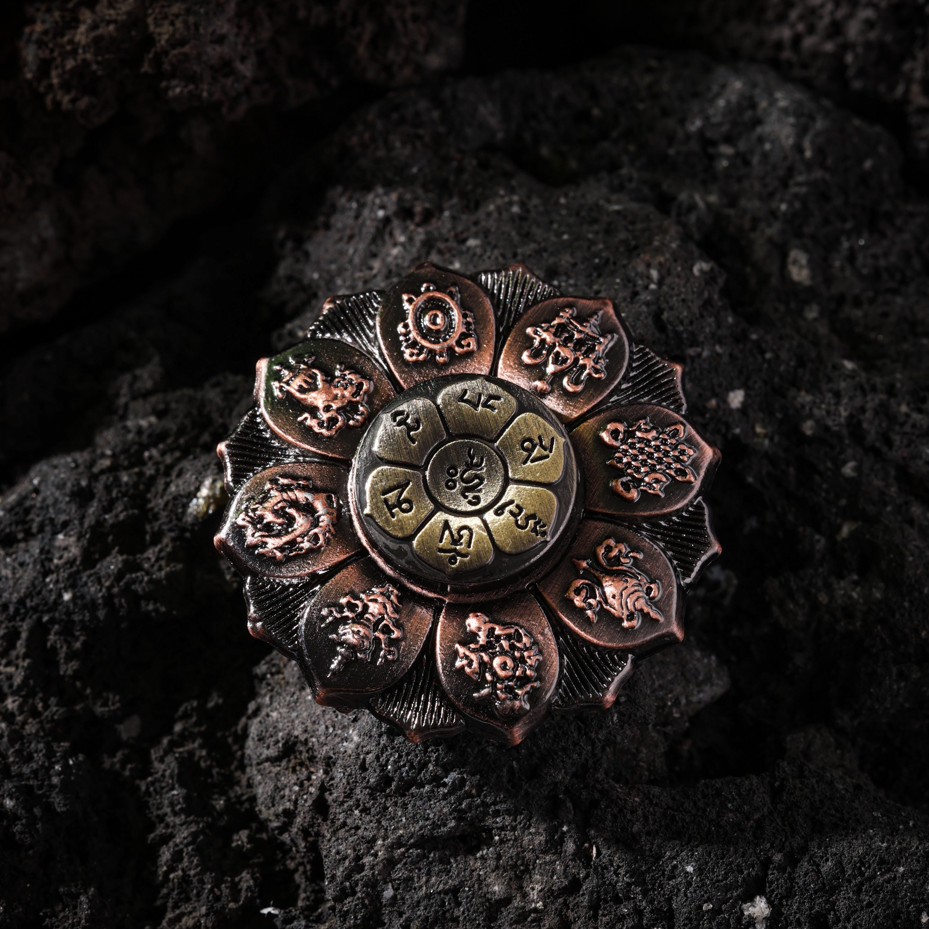 AURA DEER Finger Spinner Brass Lotus Wheel Eight Auspicious Symbols EDC Handheld Talisman