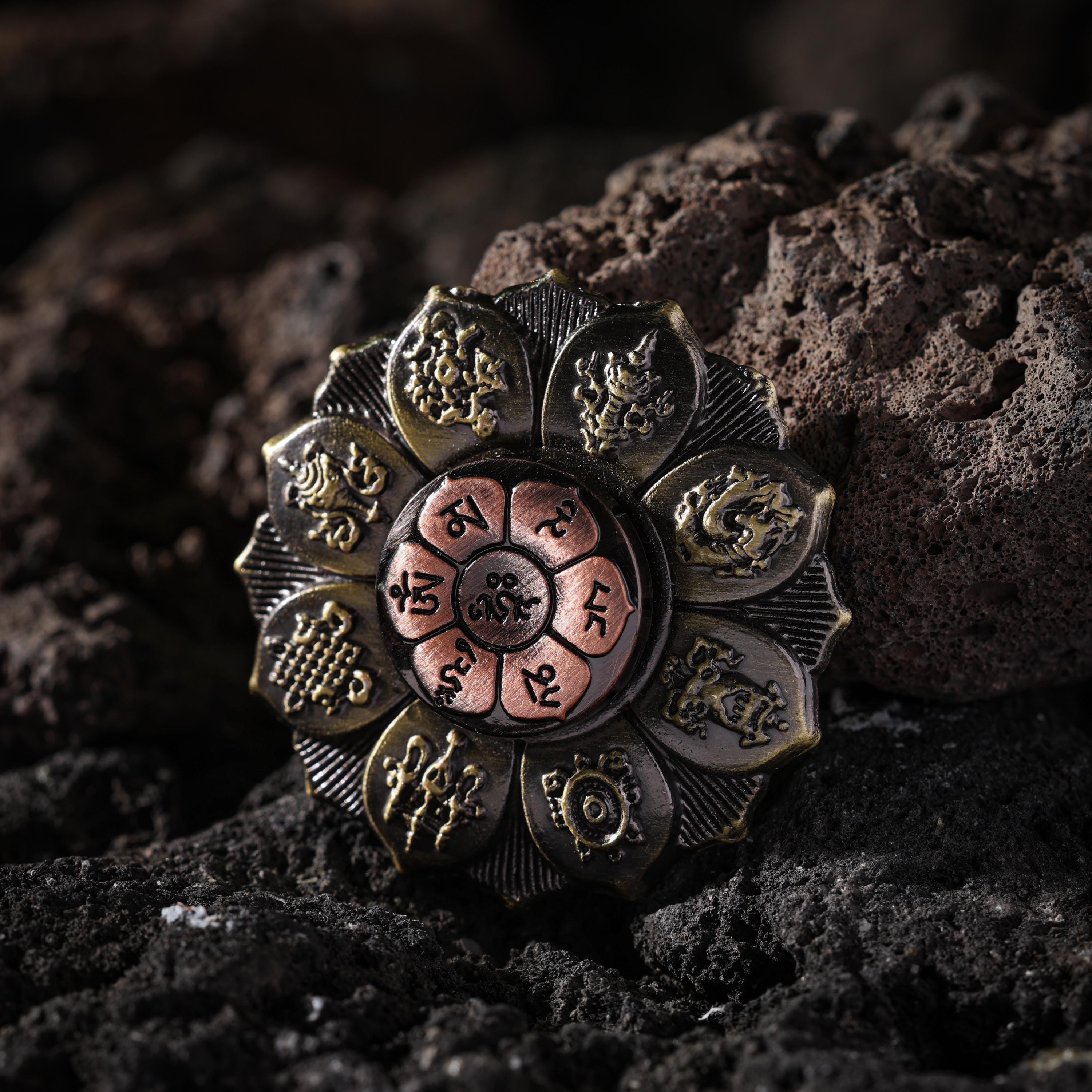 AURA DEER Finger Spinner Brass Lotus Wheel Eight Auspicious Symbols EDC Handheld Talisman