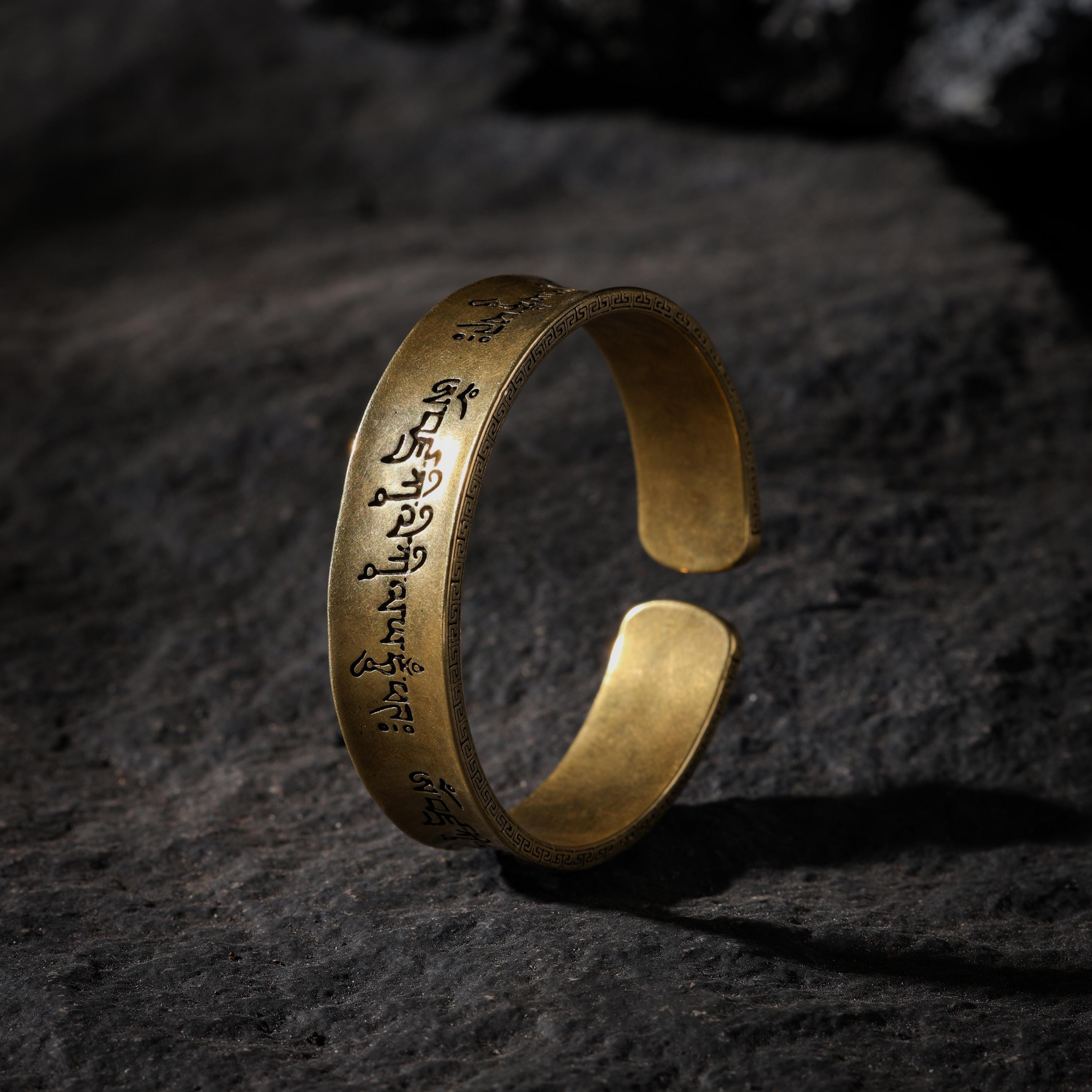 AURA DEER Vajra Mantra Hand-Engraved Tibetan Cuff Bracelet