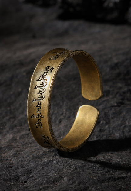 AURA DEER Vajra Mantra Hand-Engraved Tibetan Cuff Bracelet