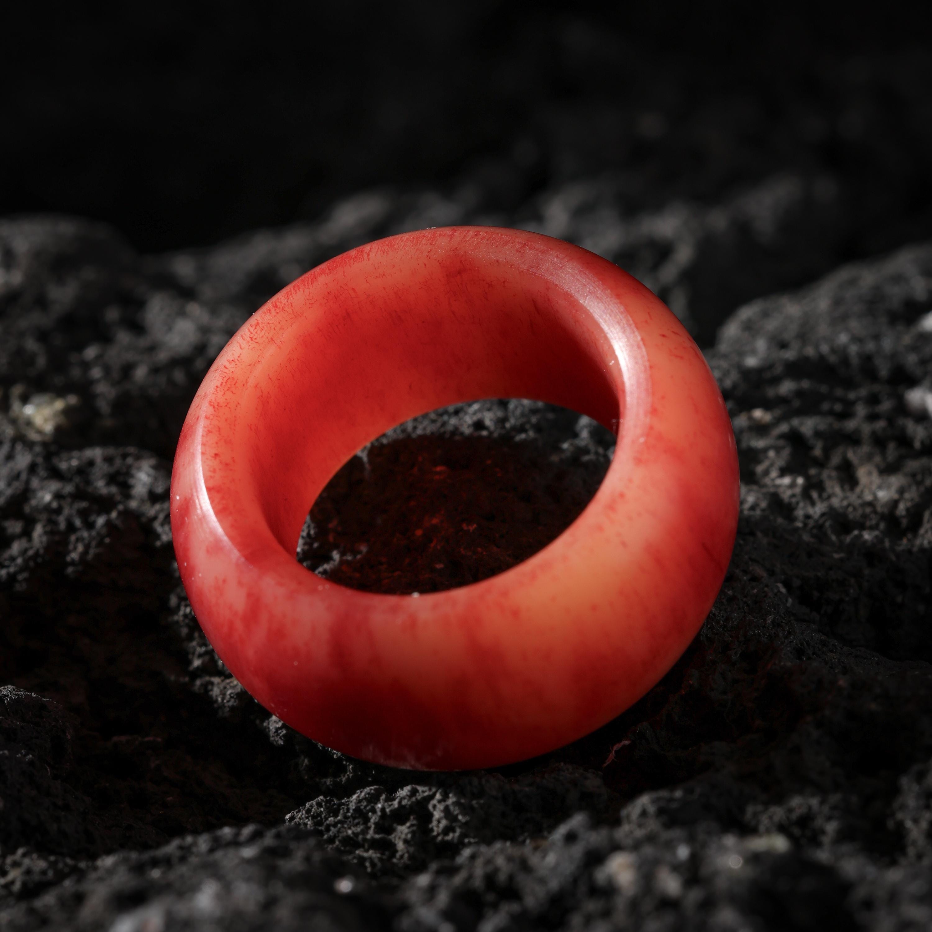 AURA DEER Red-Toned Yak Bone Band Ring