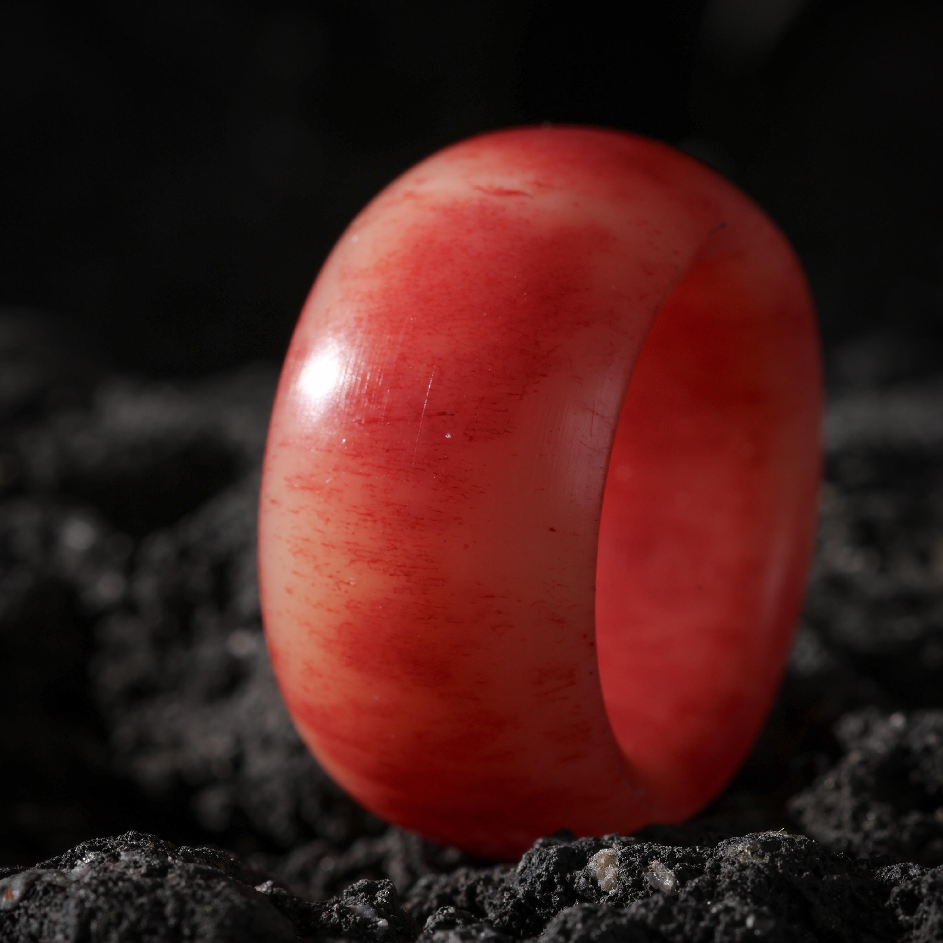 AURA DEER Red-Toned Yak Bone Band Ring