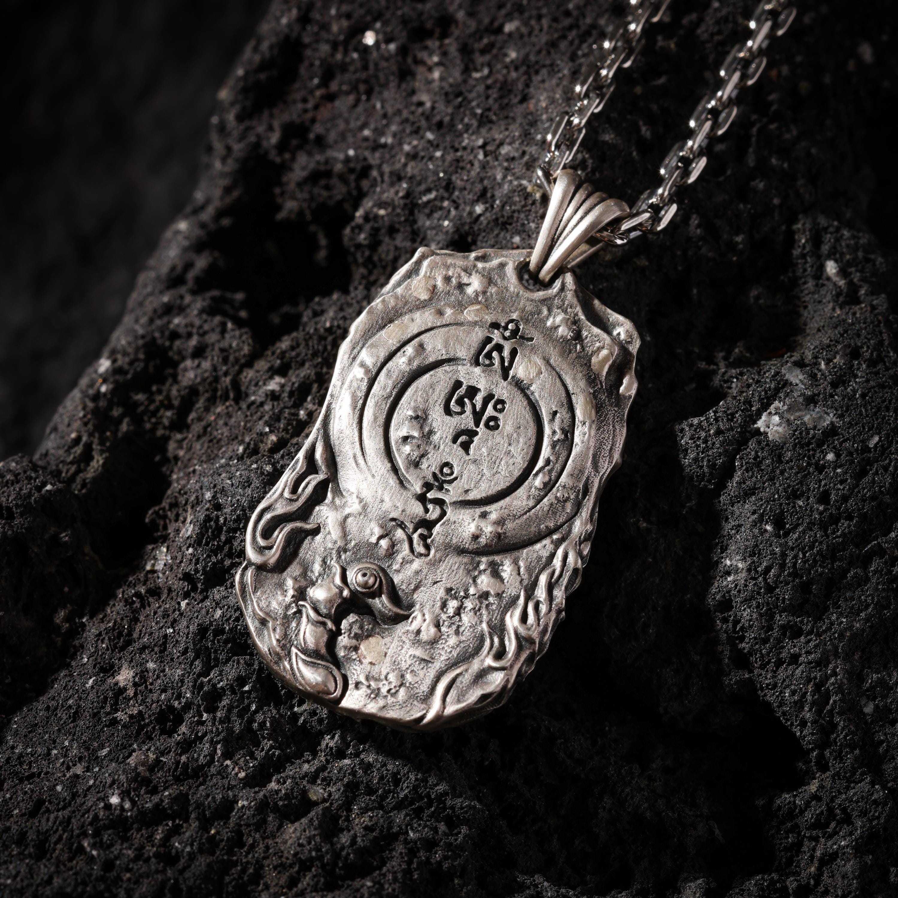 AURA DEER Jeweled Scorpion Talisman Necklace S925 Sterling Silver with Natural Topaz