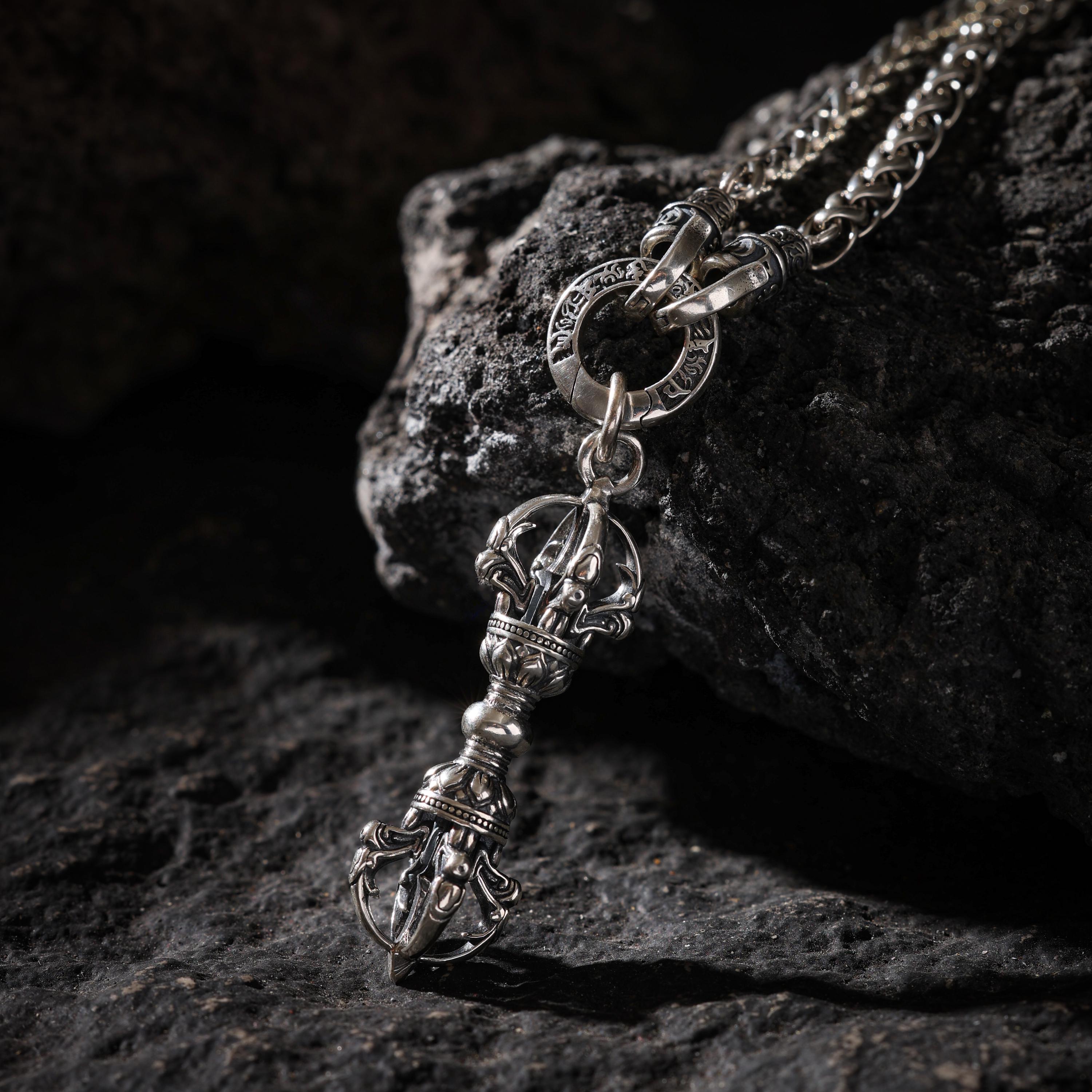 AURA DEER Three-Dimensional Vajra Pendant Sterling Silver Tibetan Amulet