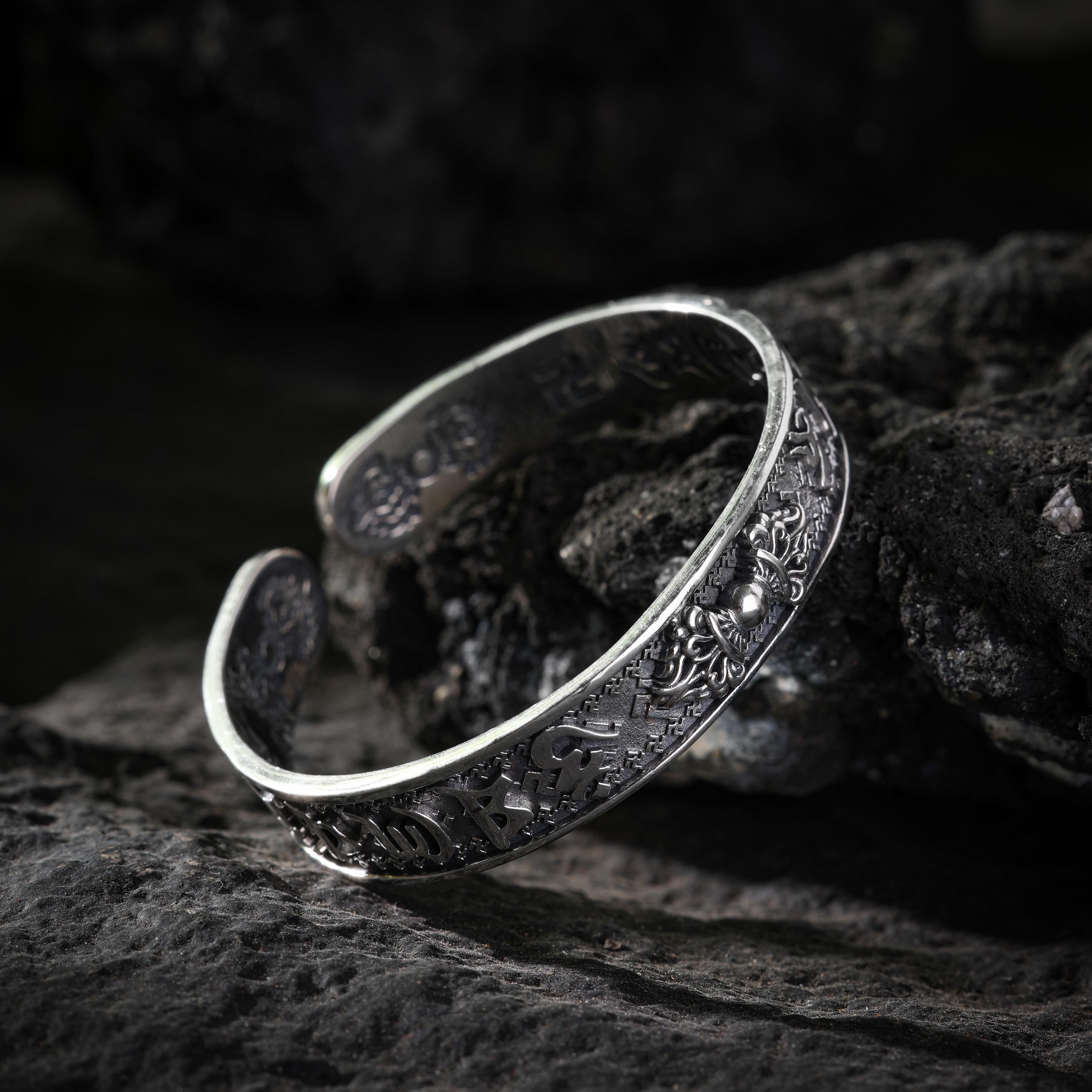 AURA DEER Vajra Six-Word Mantra Sterling Silver Cuff Bracelet