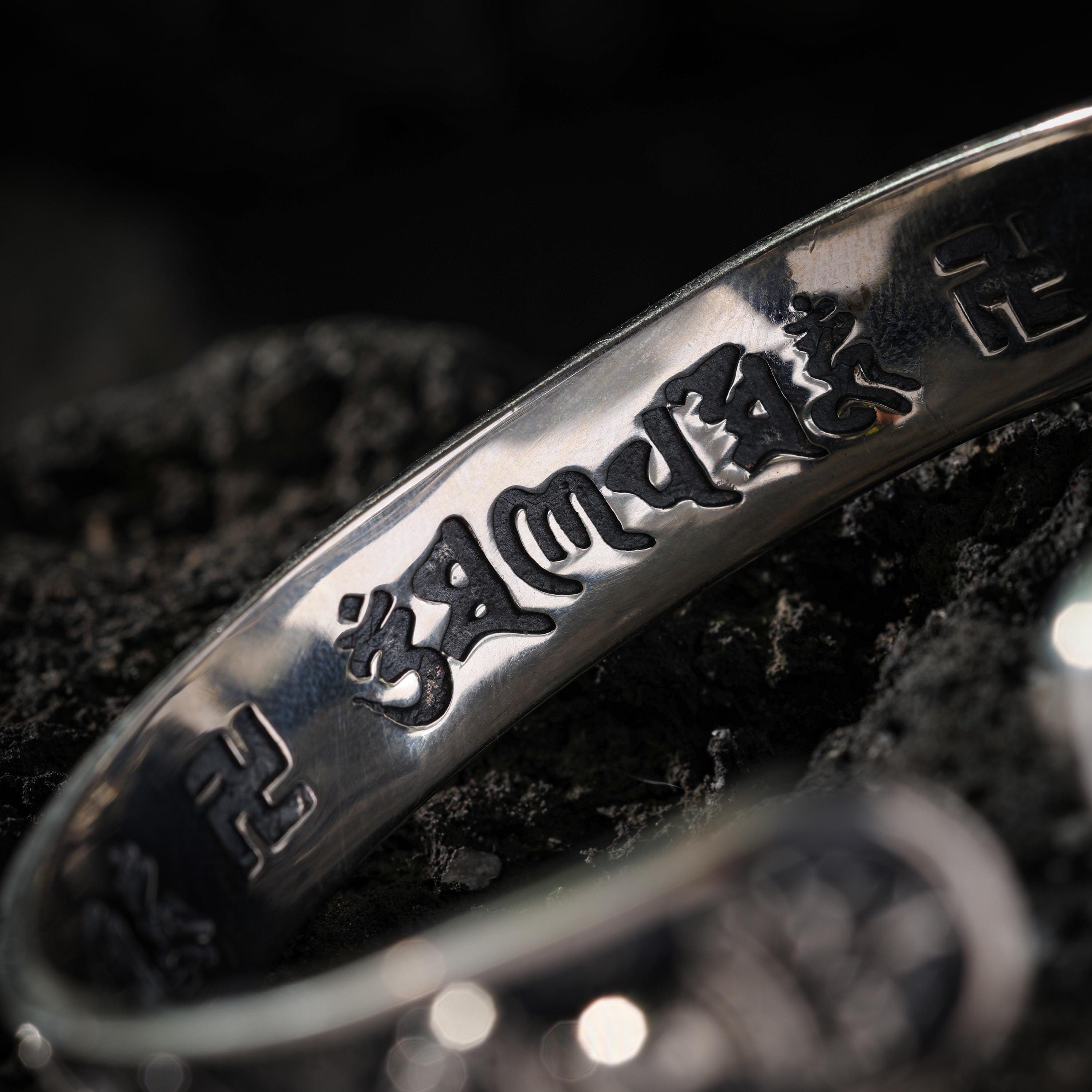 AURA DEER Vajra Six-Word Mantra Sterling Silver Cuff Bracelet