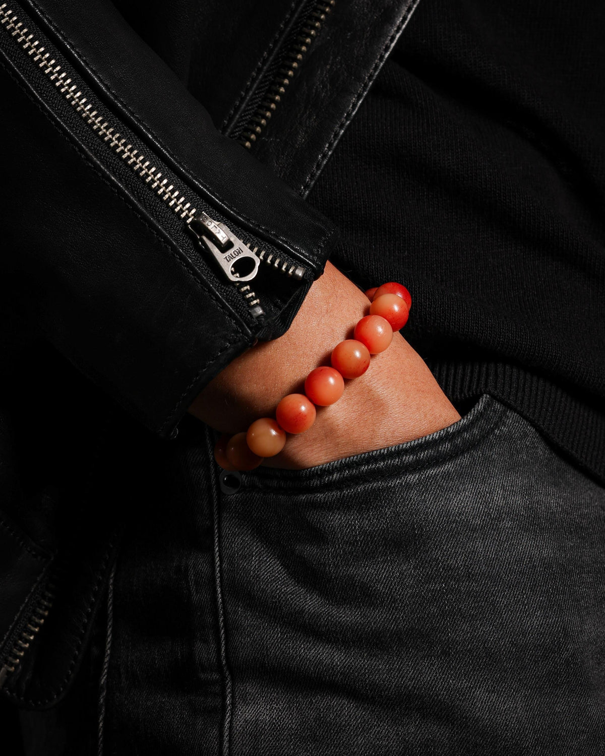 Bracciale con perline di osso di yak