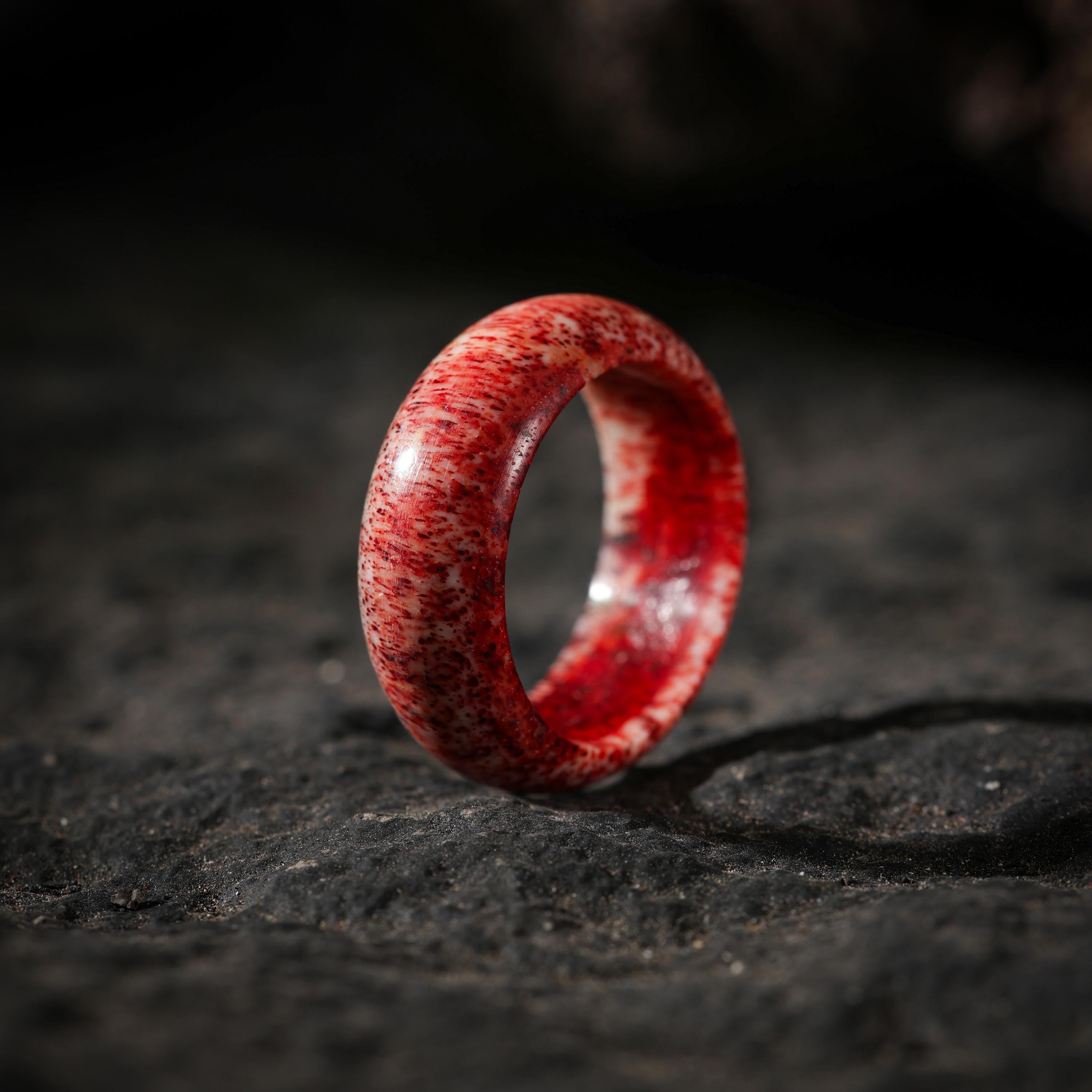 AURA DEER Crimson-Marbled Yak Bone Thumb Ring