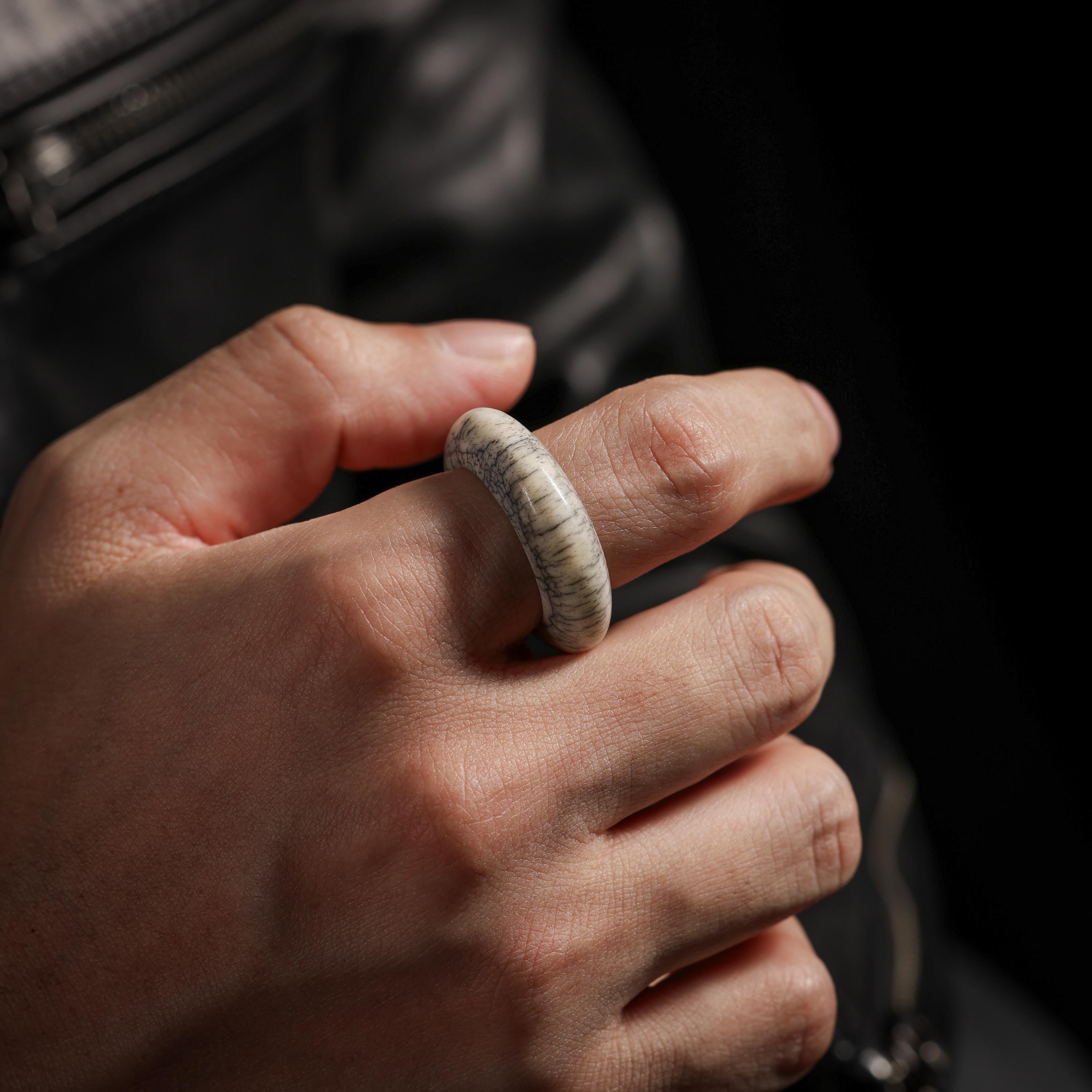 AURA DEER Weathered Yak Bone Thumb Ring