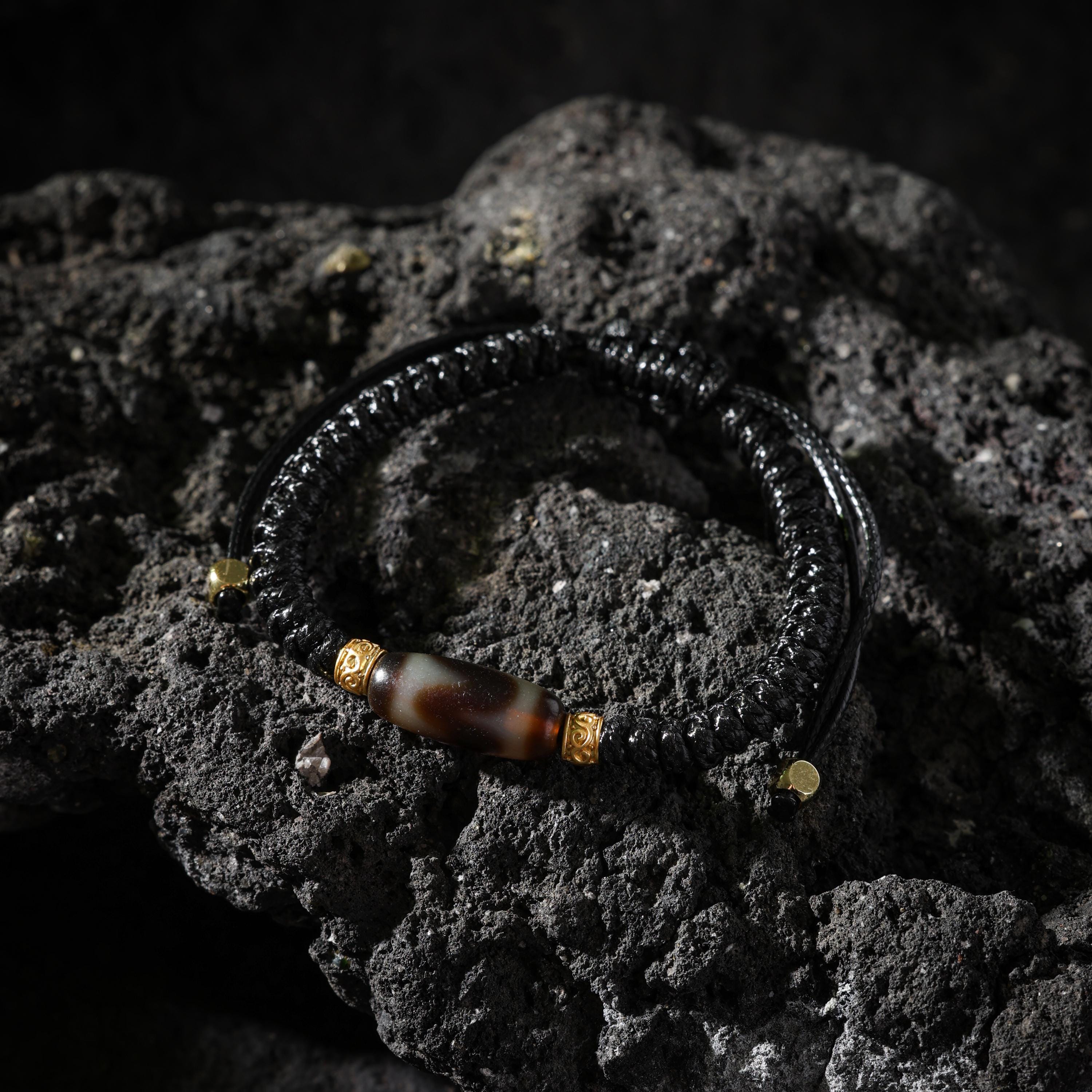 AURA DEER Tiger Tooth Dzi Agate Adjustable Cord Bracelet