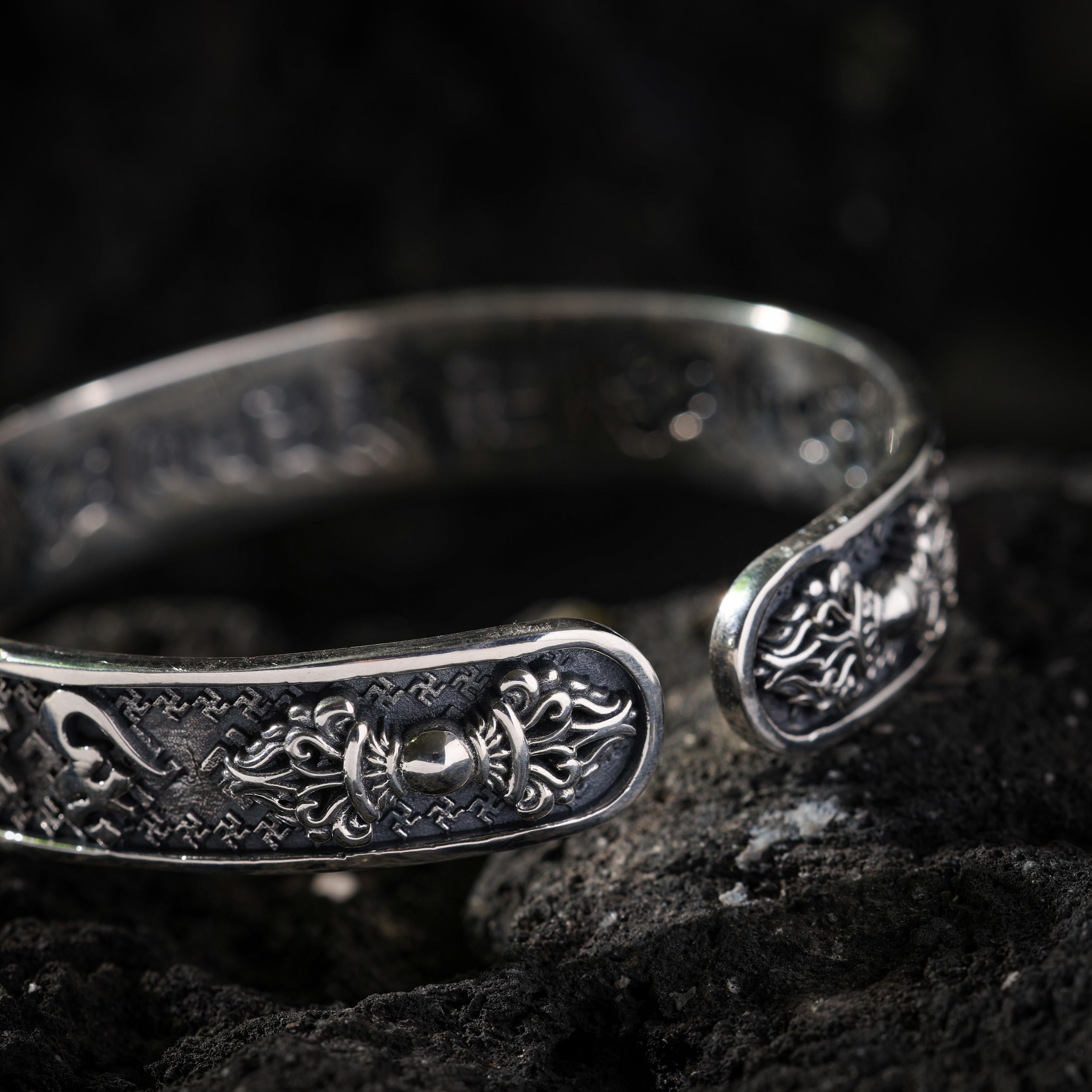 AURA DEER Vajra Six-Word Mantra Sterling Silver Cuff Bracelet