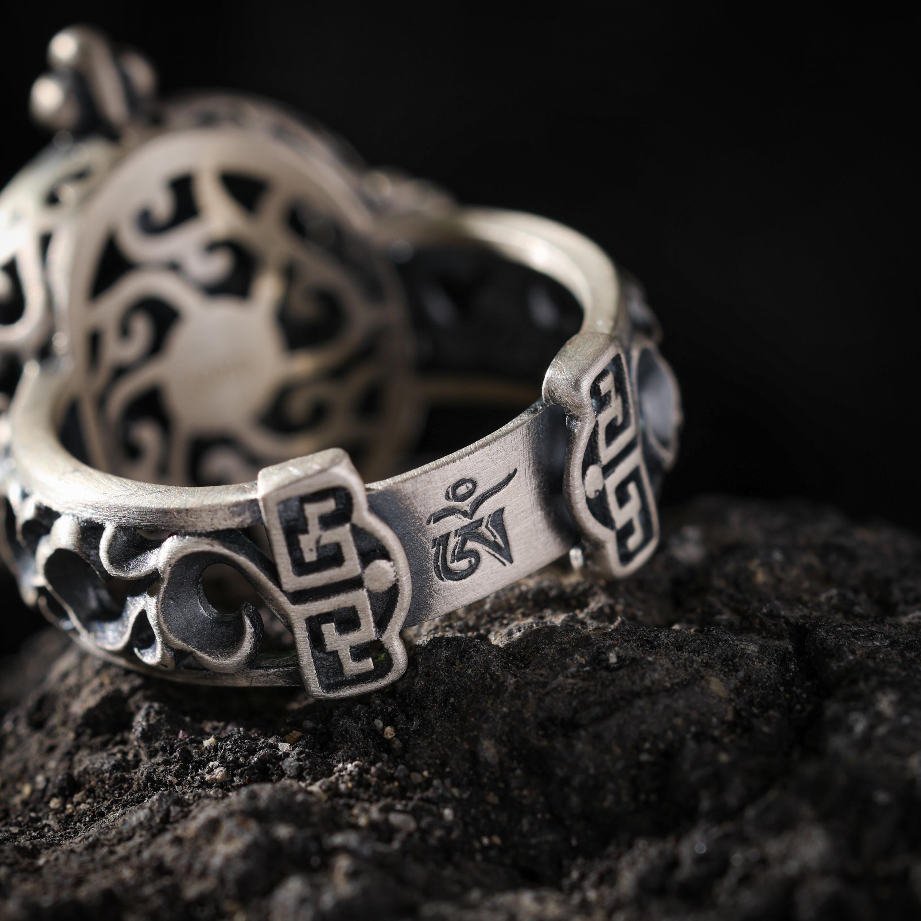 AURA DEER Six-Word Mantra Turquoise Rotating Sterling Silver Ring