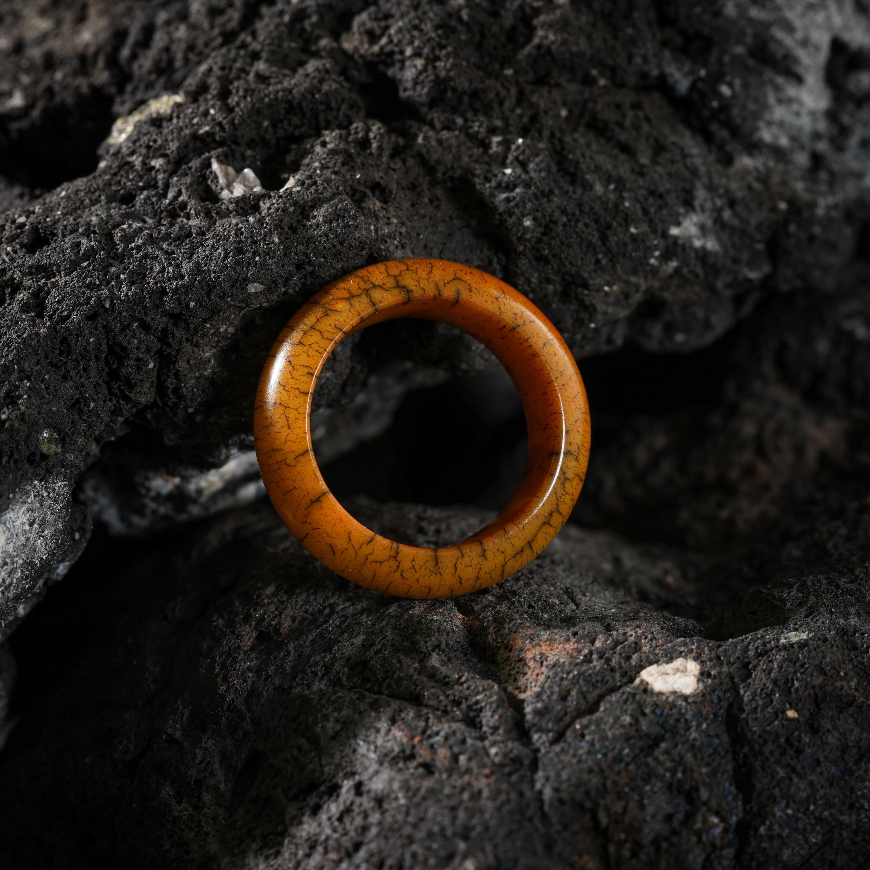 AURA DEER Weathered Yak Bone Thumb Ring