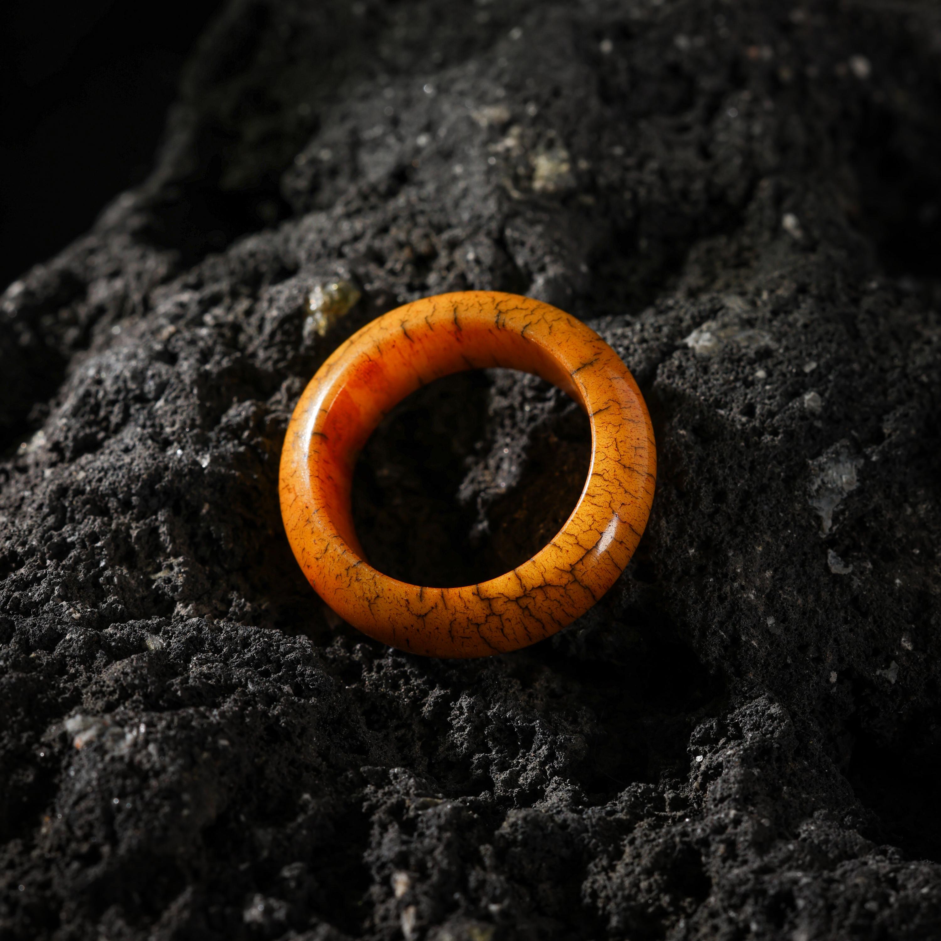 AURA DEER Weathered Yak Bone Thumb Ring