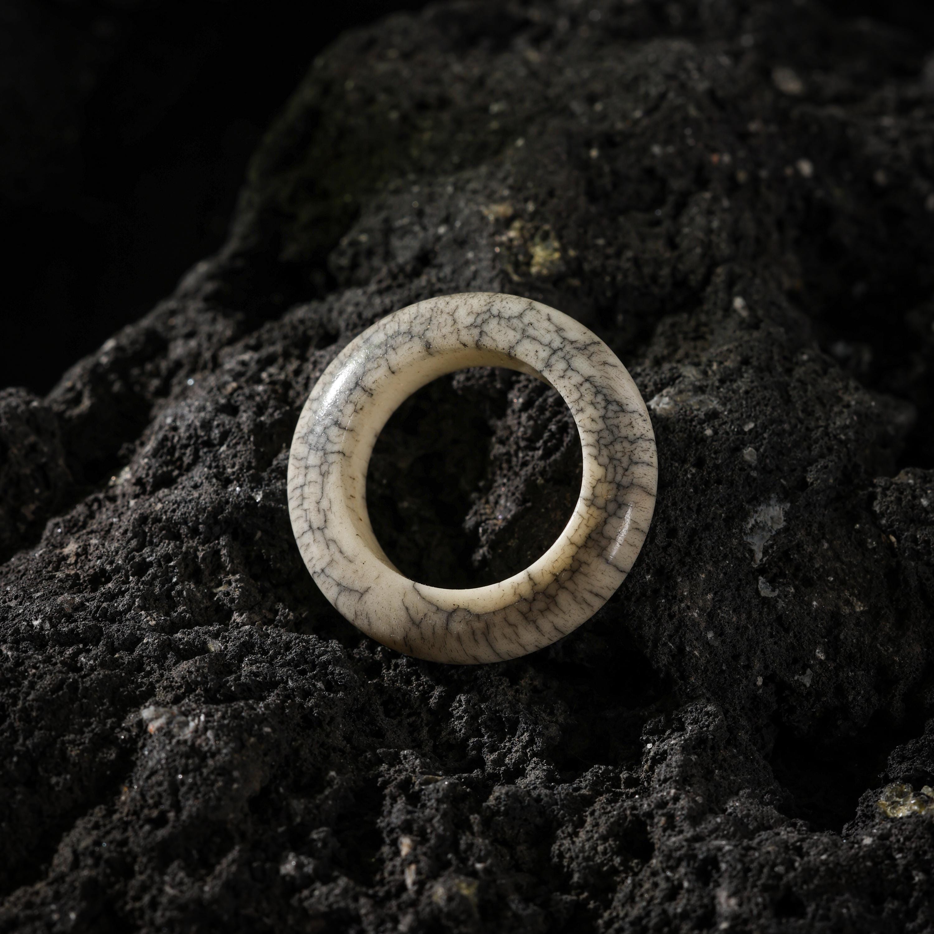 AURA DEER Weathered Yak Bone Thumb Ring