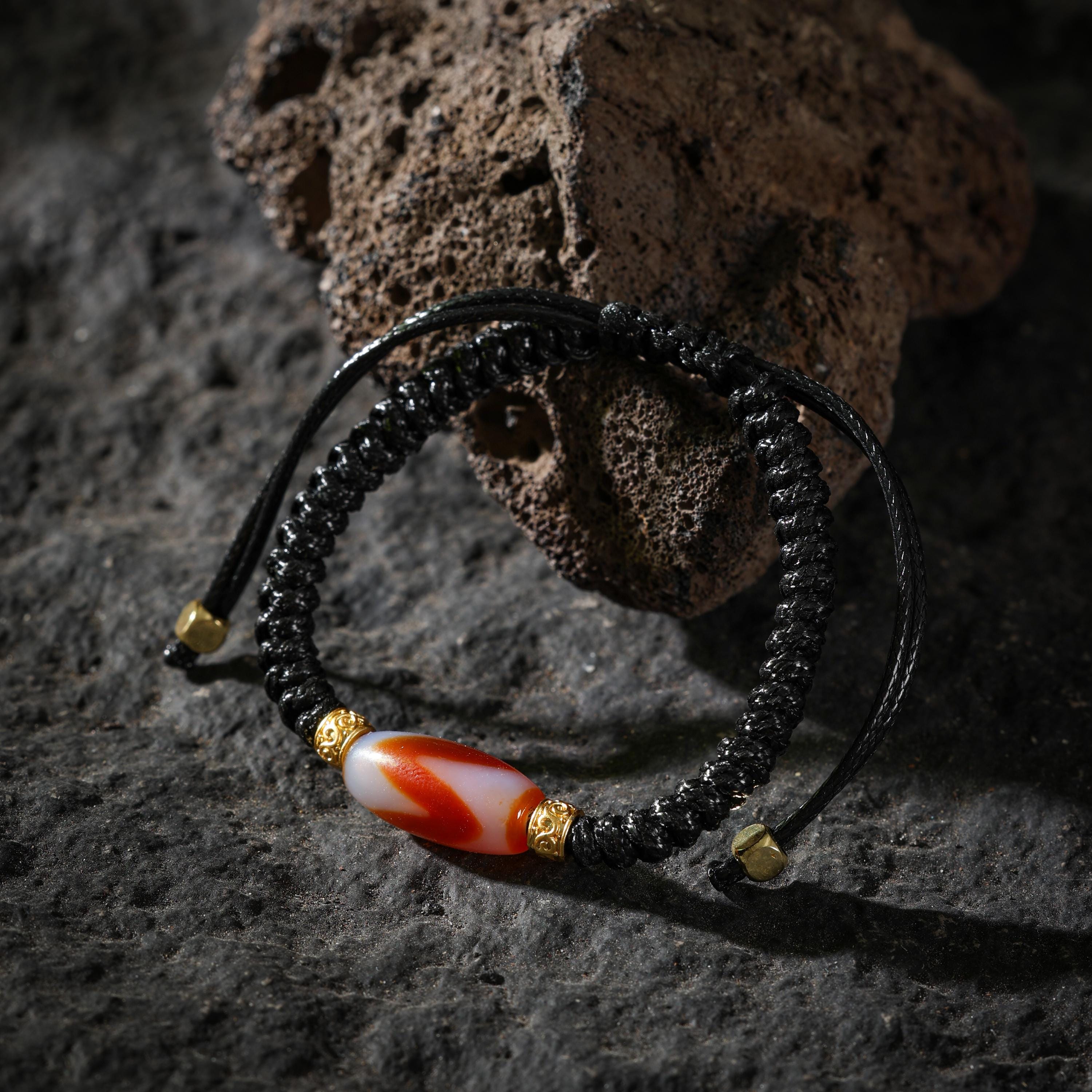 AURA DEER Tiger Tooth Dzi Agate Adjustable Cord Bracelet