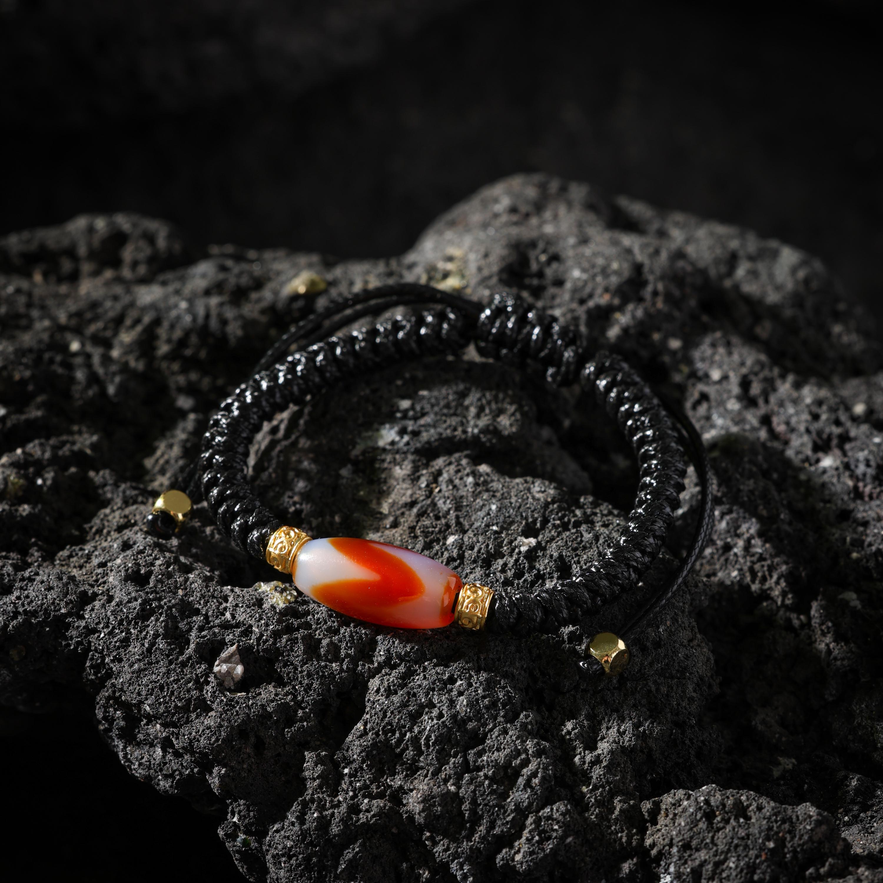 AURA DEER Tiger Tooth Dzi Agate Adjustable Cord Bracelet