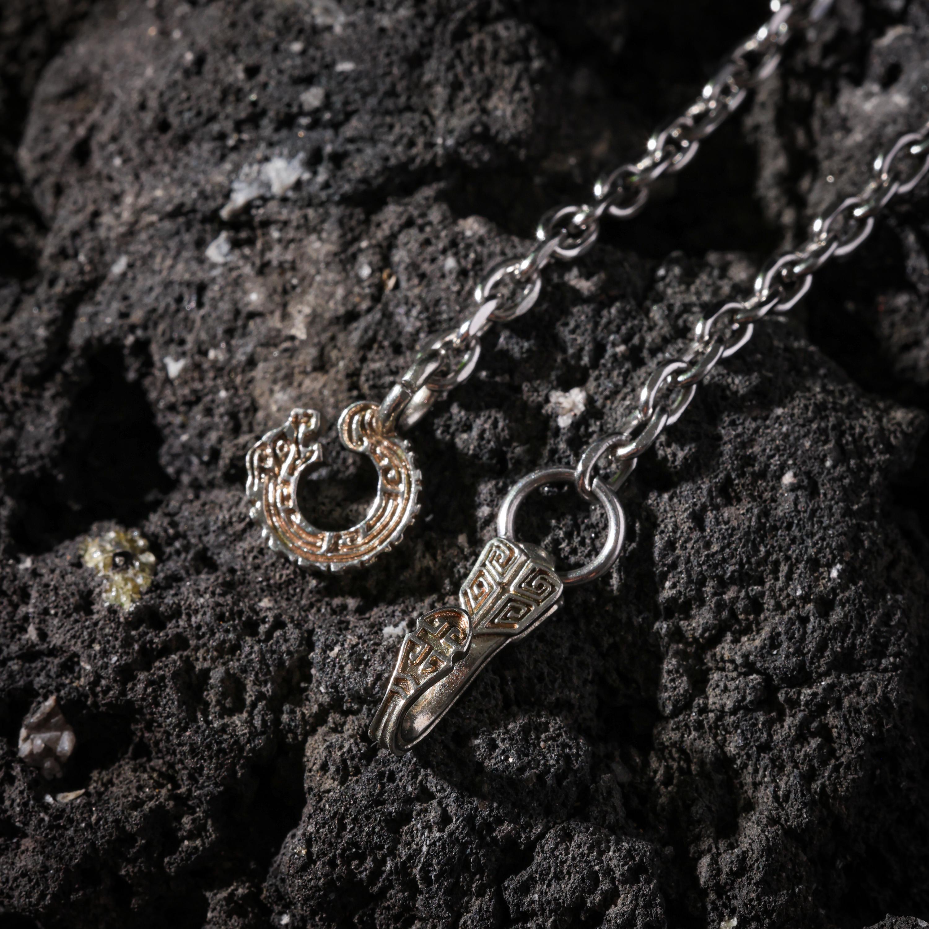 AURA DEER Kui Dragon Cuban Chain Necklace