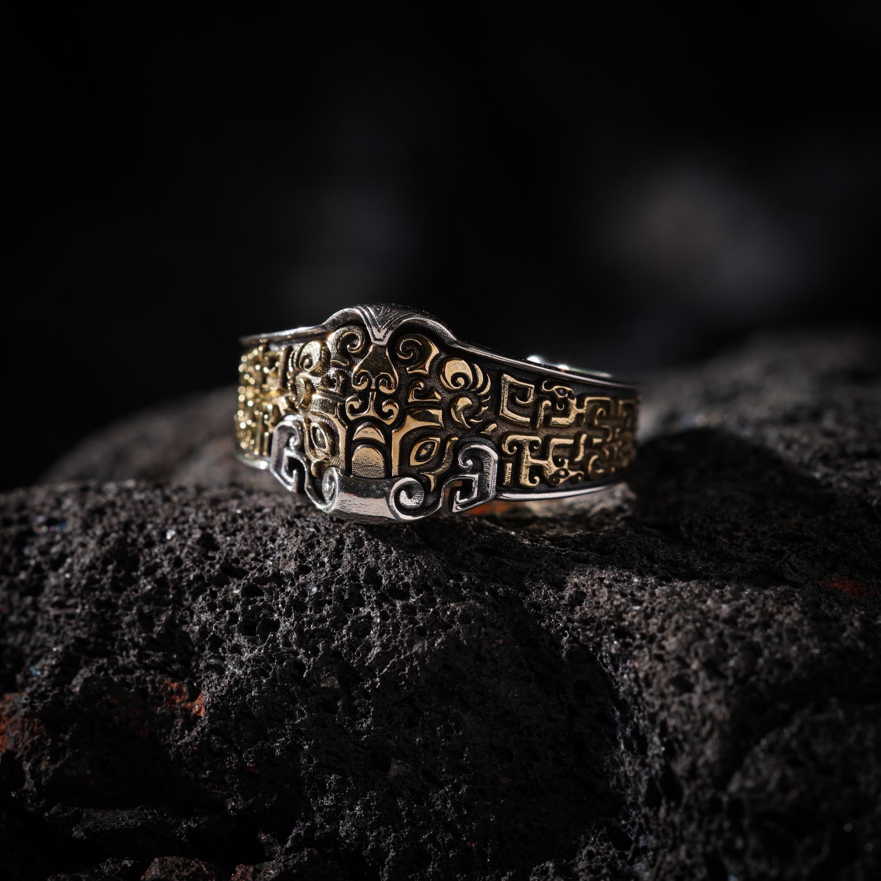 AURA DEER Taotie Mask Sterling Silver Adjustable Ring