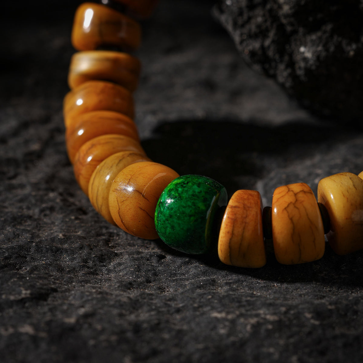 AURA DEER Thin-Cut Yak Bone Rondelle Bracelet with Turquoise