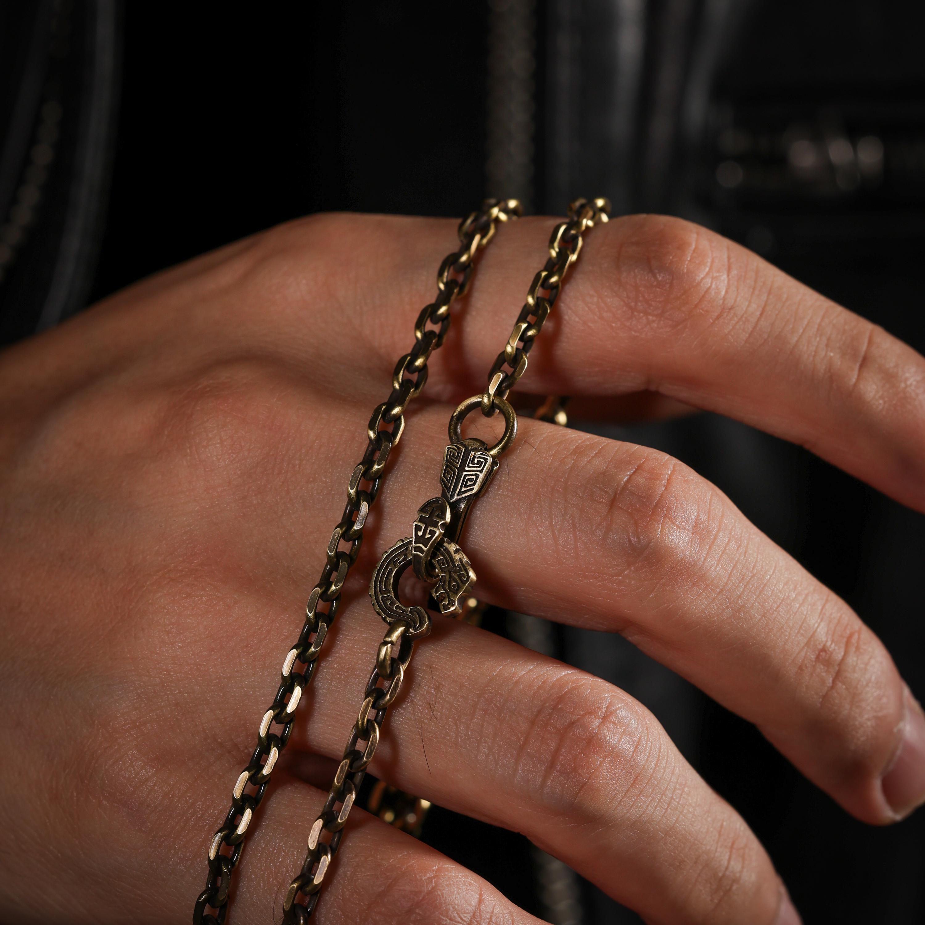 AURA DEER Kui Dragon Brass Faceted Rolo Chain Necklace