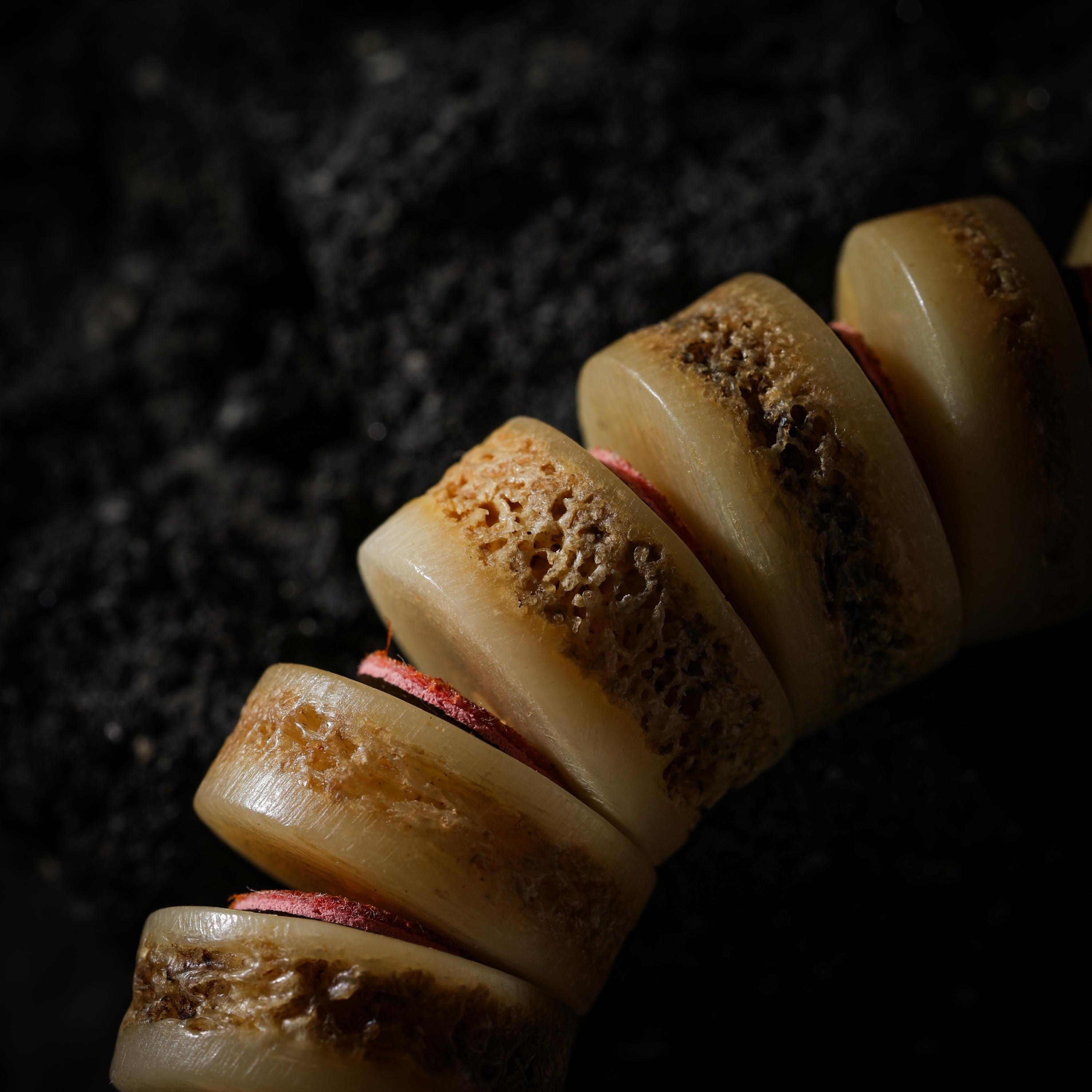 AURA DEER Large-Cut Natural Yak Bone Bracelet
