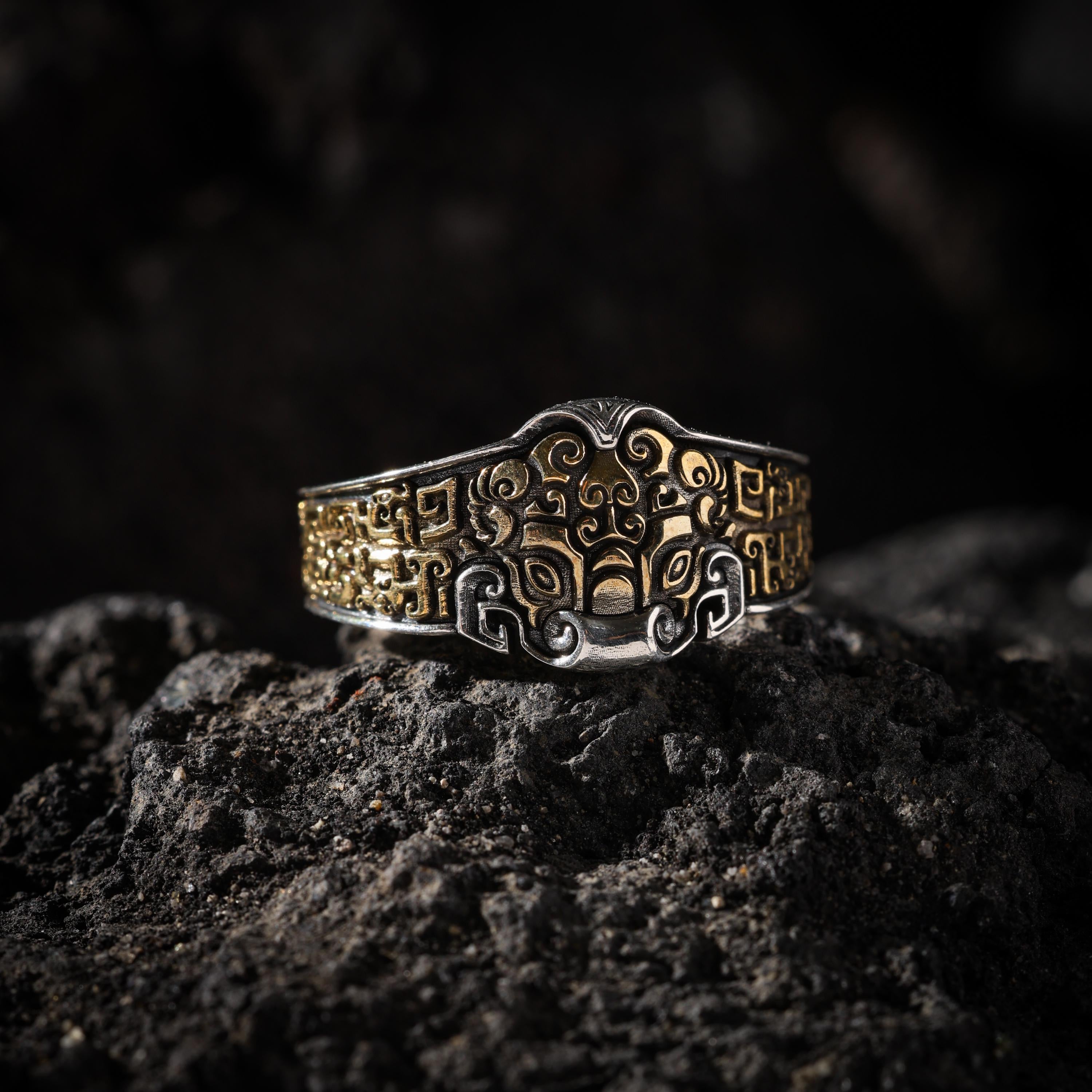 AURA DEER Taotie Mask Sterling Silver Adjustable Ring