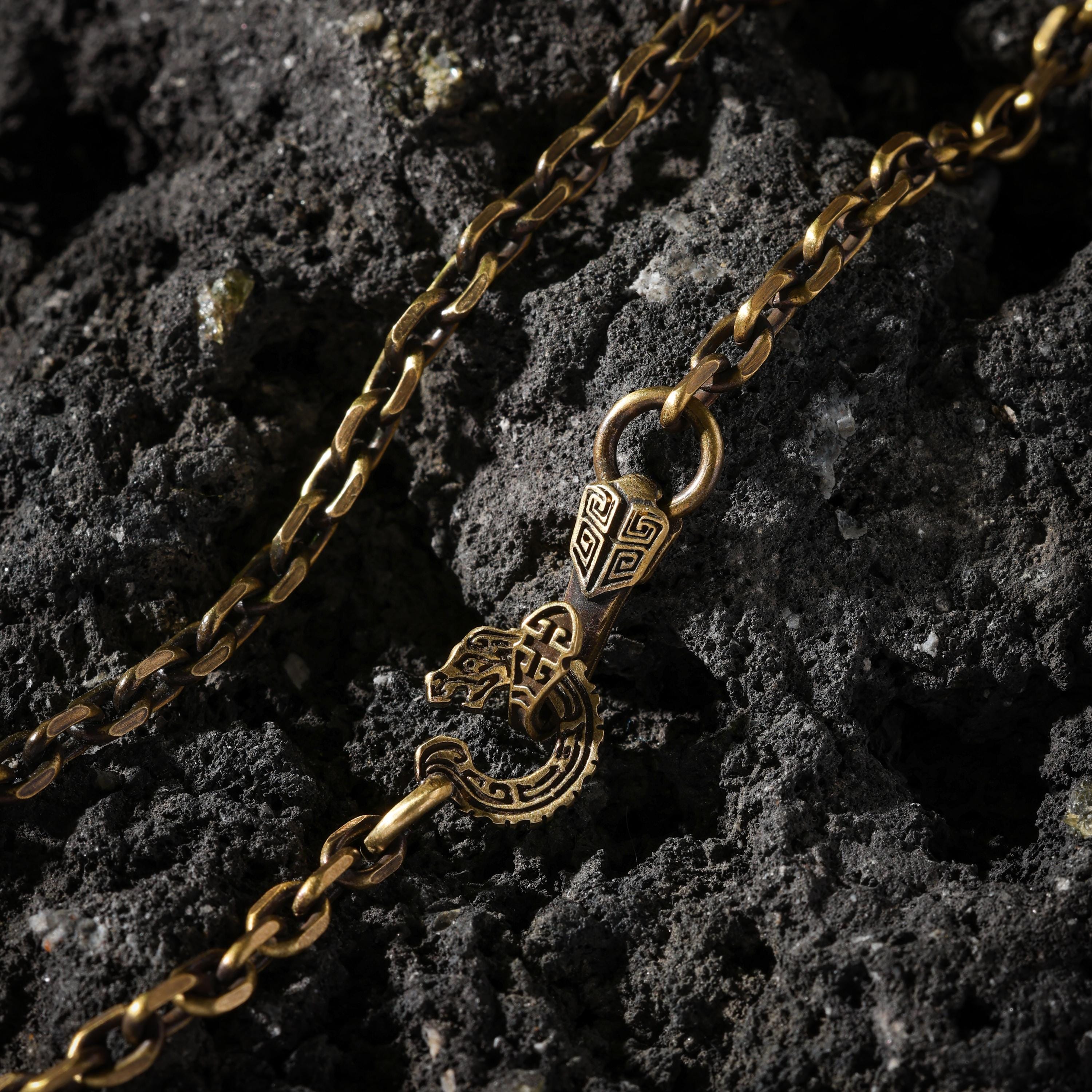 AURA DEER Kui Dragon Brass Faceted Rolo Chain Necklace